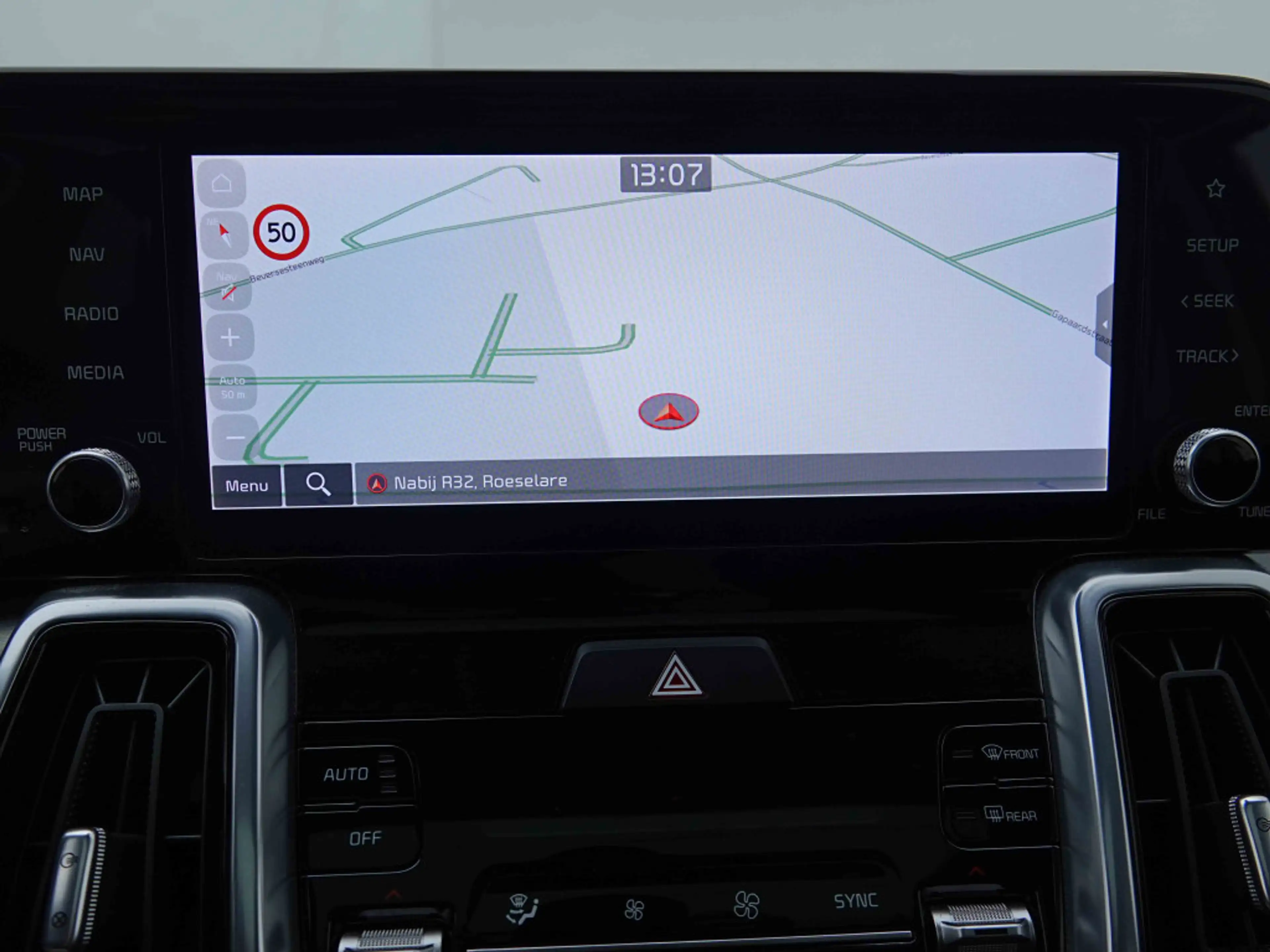 Kia Sorento 1.6 T-GDi 265 PHEV AWD Pace | Pano | Leather | GPS — photo 12