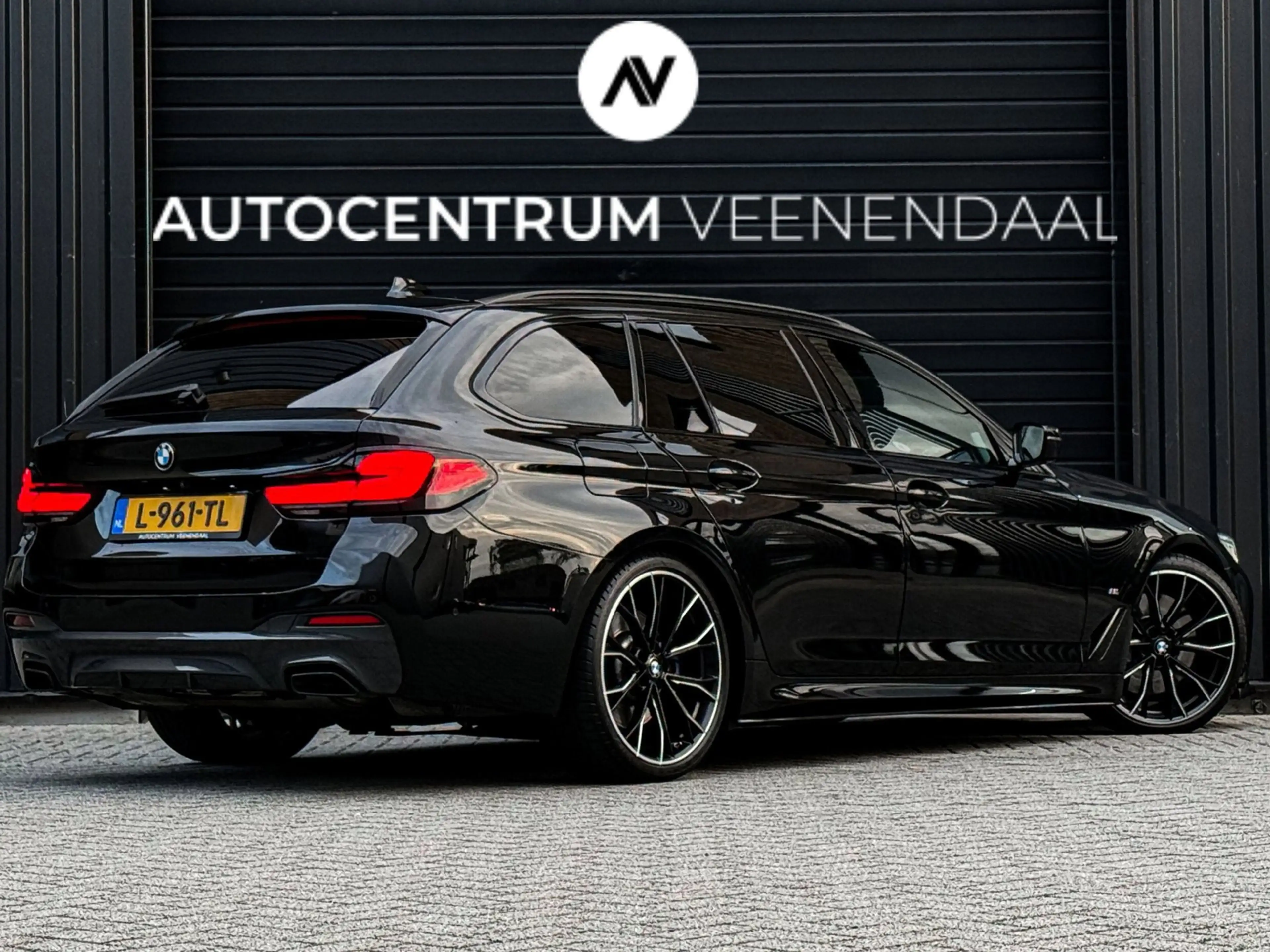 BMW 540 5-serie Touring 540i xDrive LCI 3X M-SPORT PANO/B& — photo 3