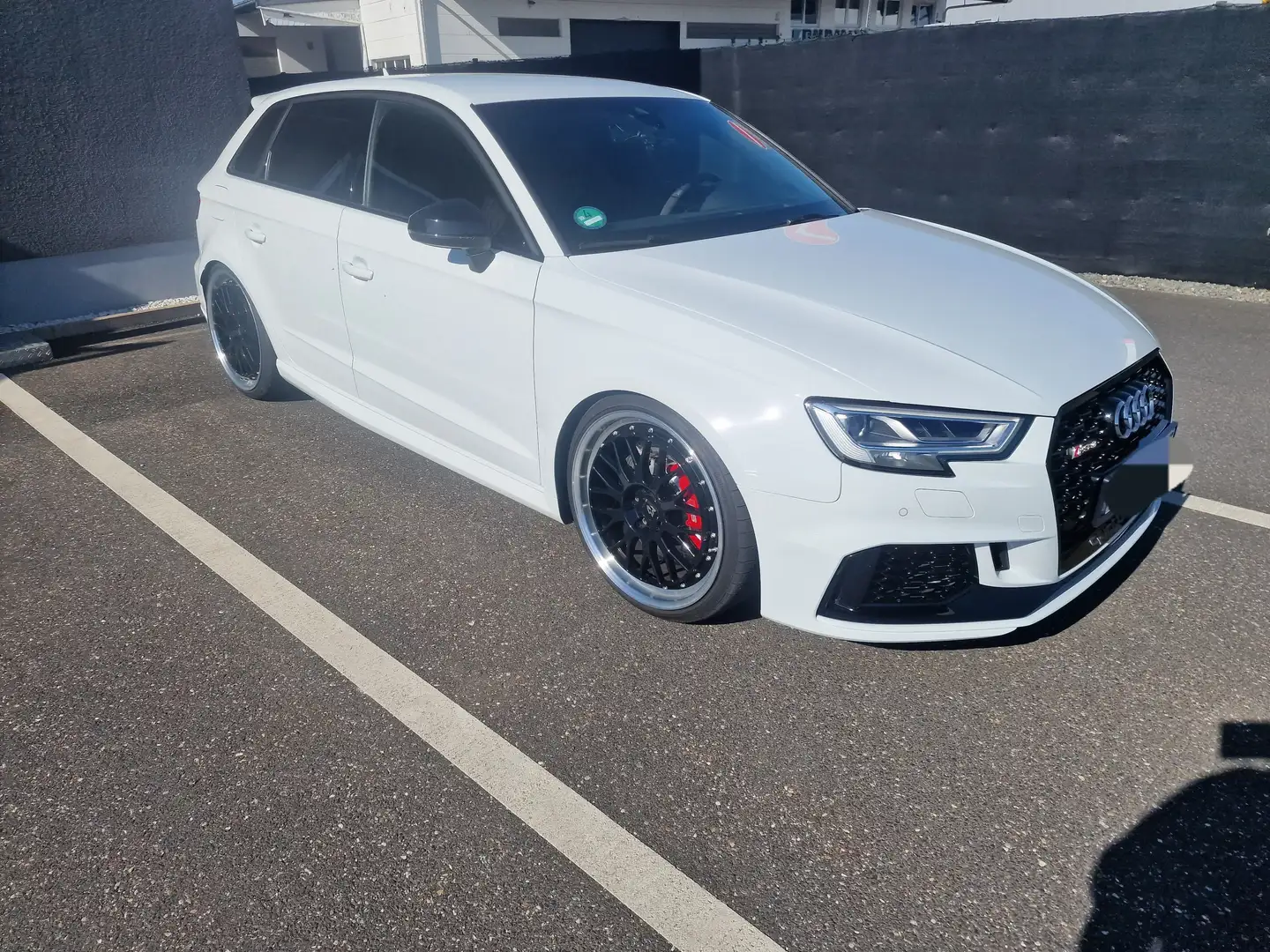 Audi RS3 A3 Sportback Sportback S tronic Weiß - 1