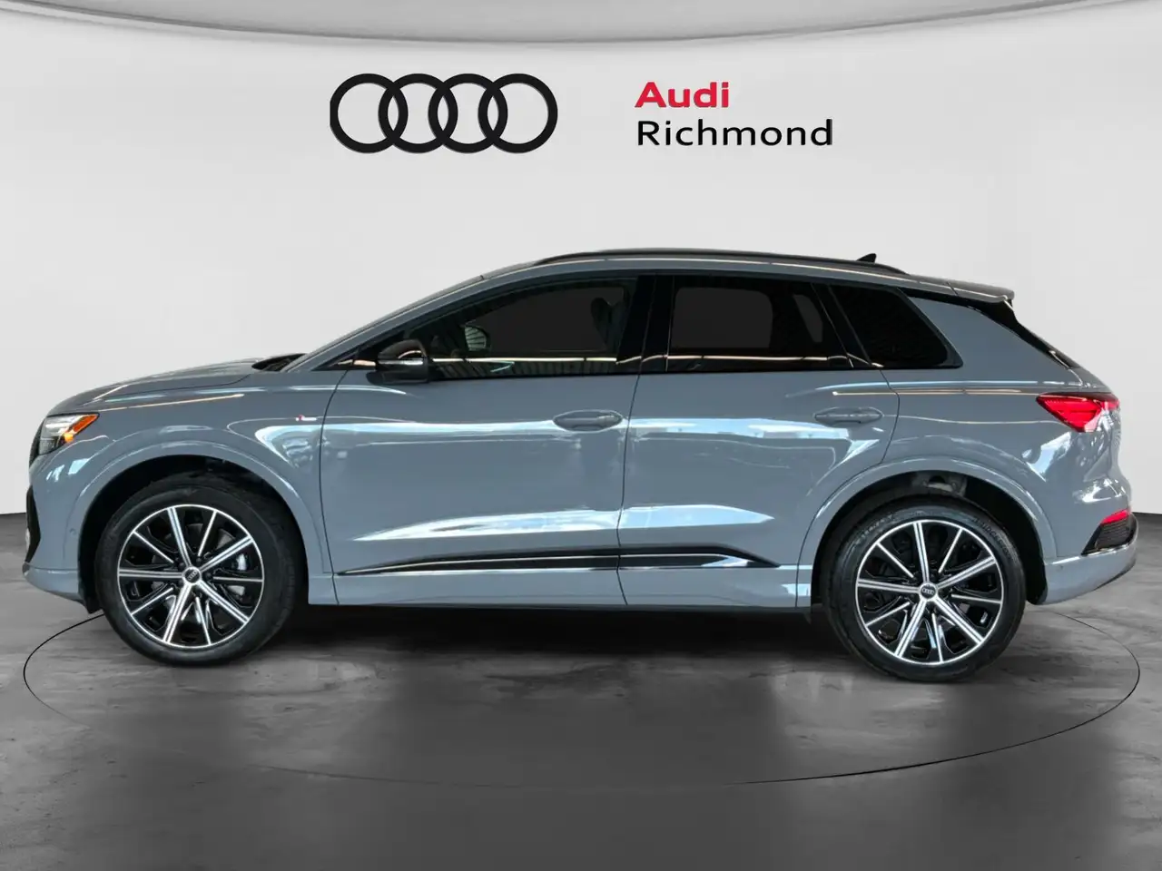 Audi Q4 e-tron снимка Audi Q4 e-tron