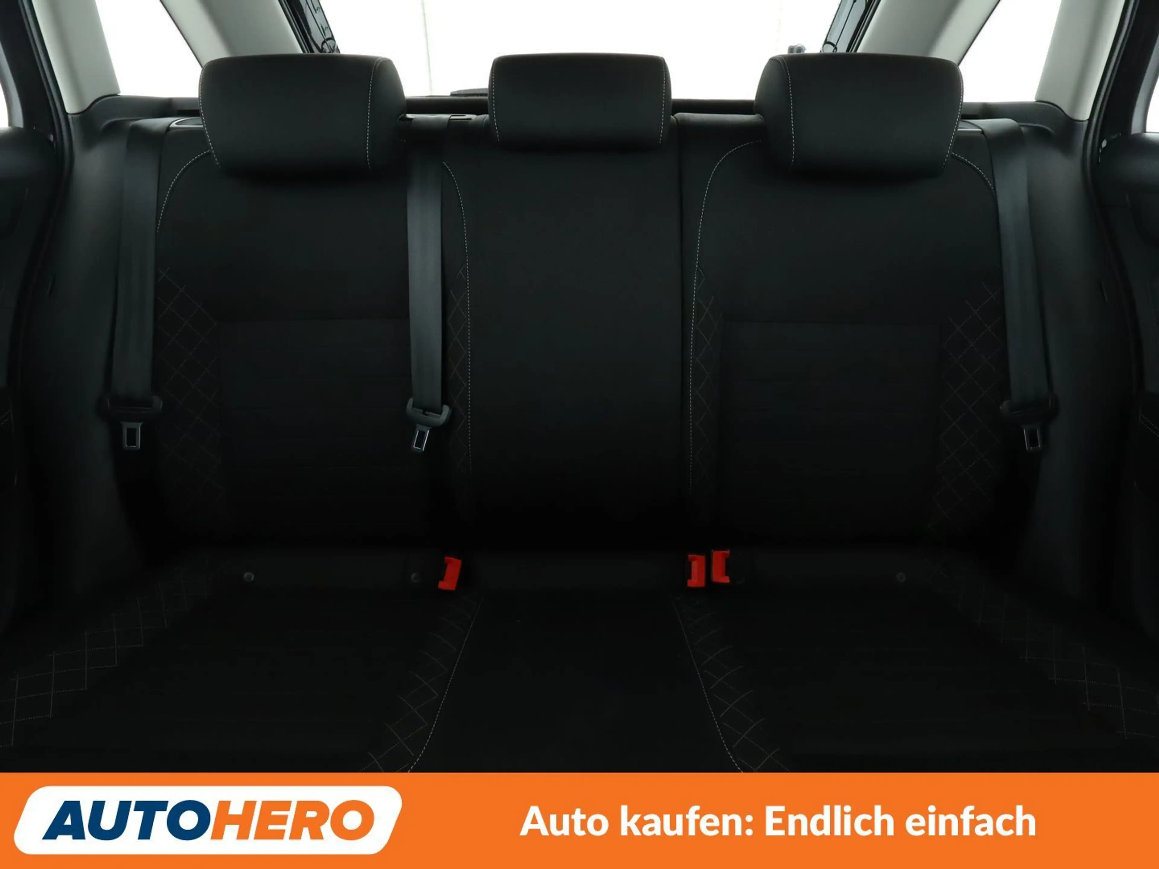 Skoda Rapid/Spaceback 1.2 TSI Style*TEMPO*PDC*SHZ* — photo 15