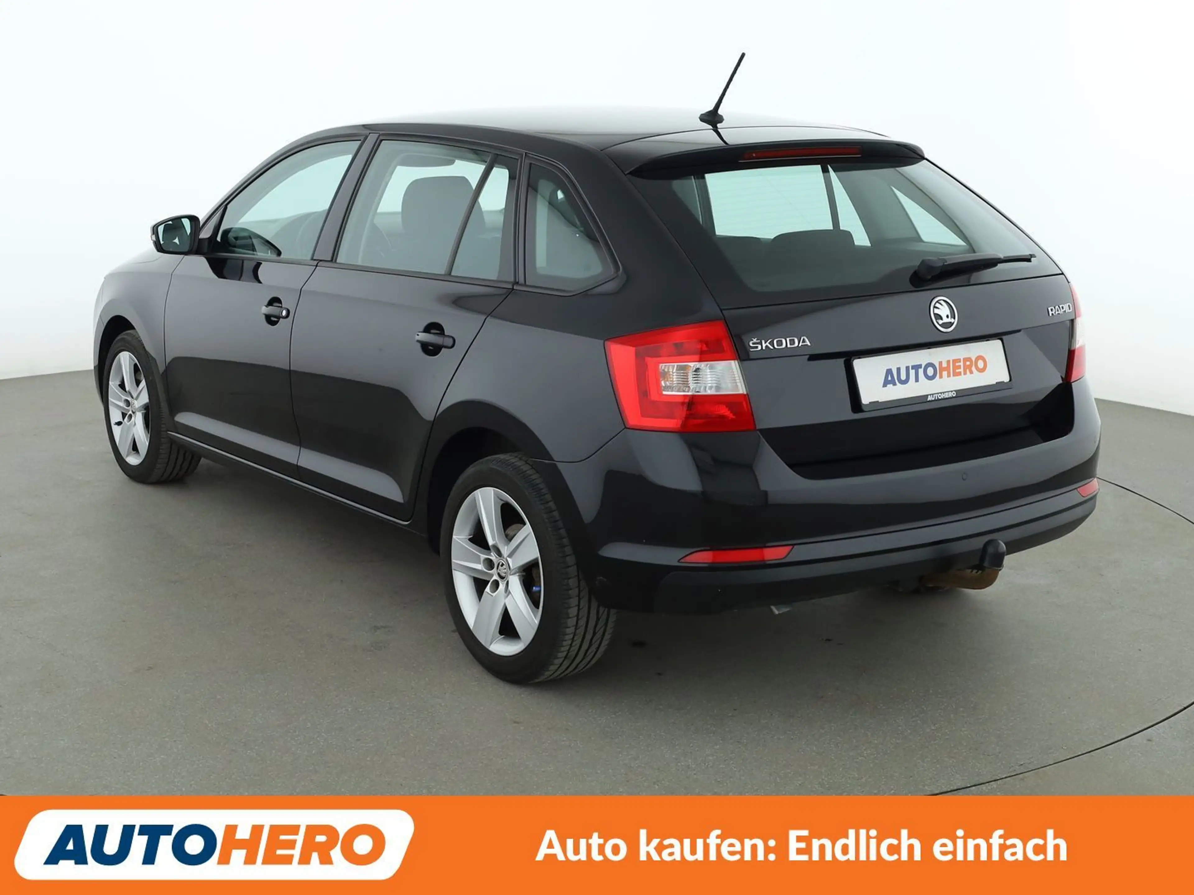 Skoda Rapid/Spaceback 1.2 TSI Style*TEMPO*PDC*SHZ* — photo 4