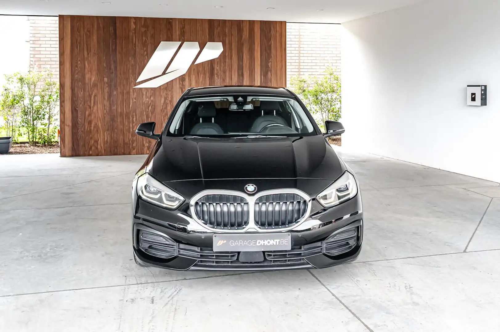 BMW 118 iA zetel- & stuurverwarm, live cockpit Pro, zwa... Noir - 2