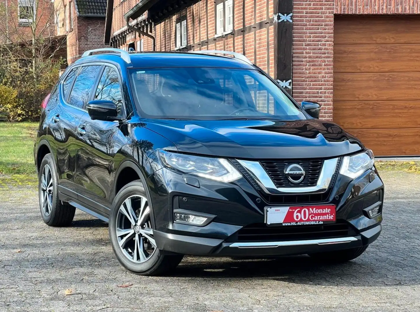 Nissan X-Trail N-Connecta 4x4 *7 Sitzer* Schwarz - 1