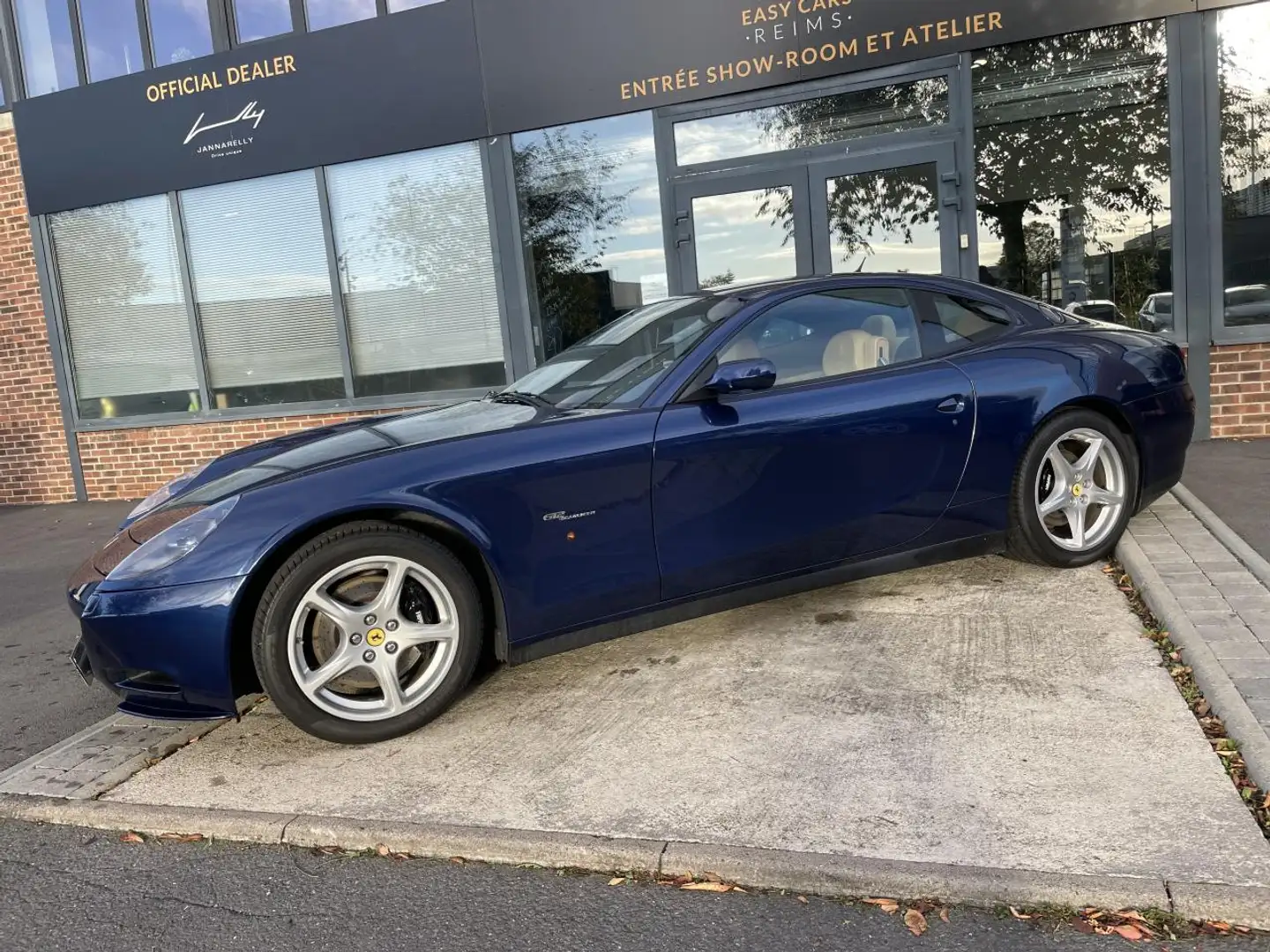 Ferrari 612 Scaglietti 5.8i  SCAGLIETTI . - 2