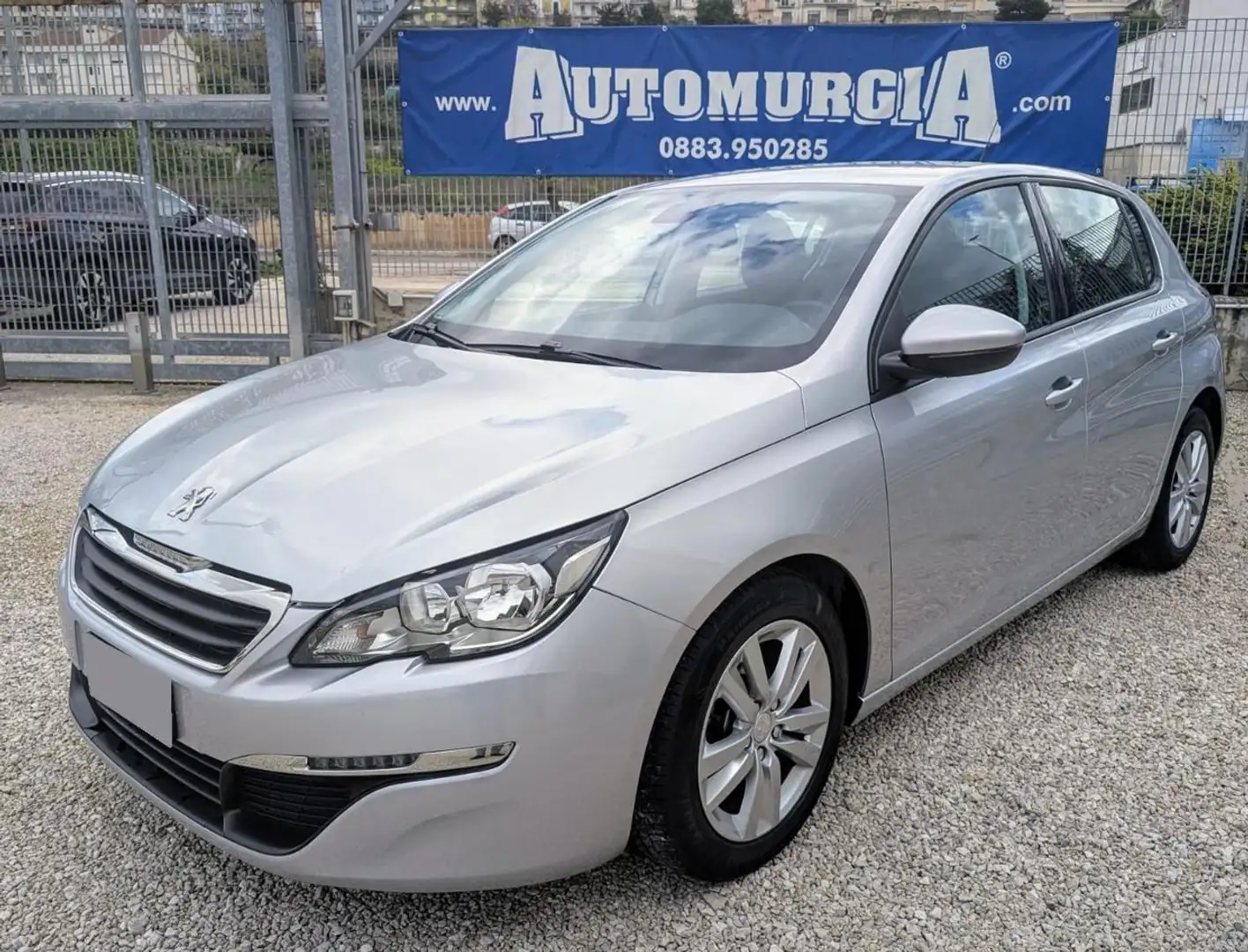 Peugeot 308 1.6 HDi 92 CV Business Silber - 1