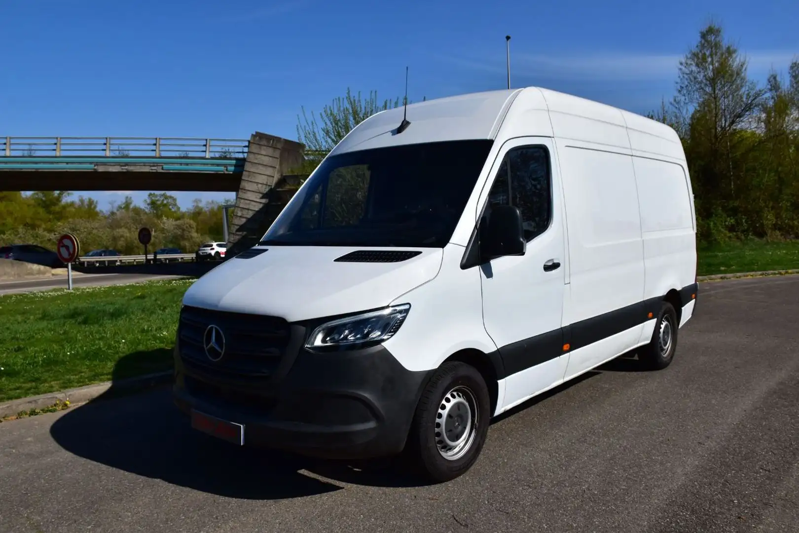 Mercedes-Benz Sprinter 315 CDI L2H2 12M2 150ch BVM6 CAMERA 17908HT Blanc - 1