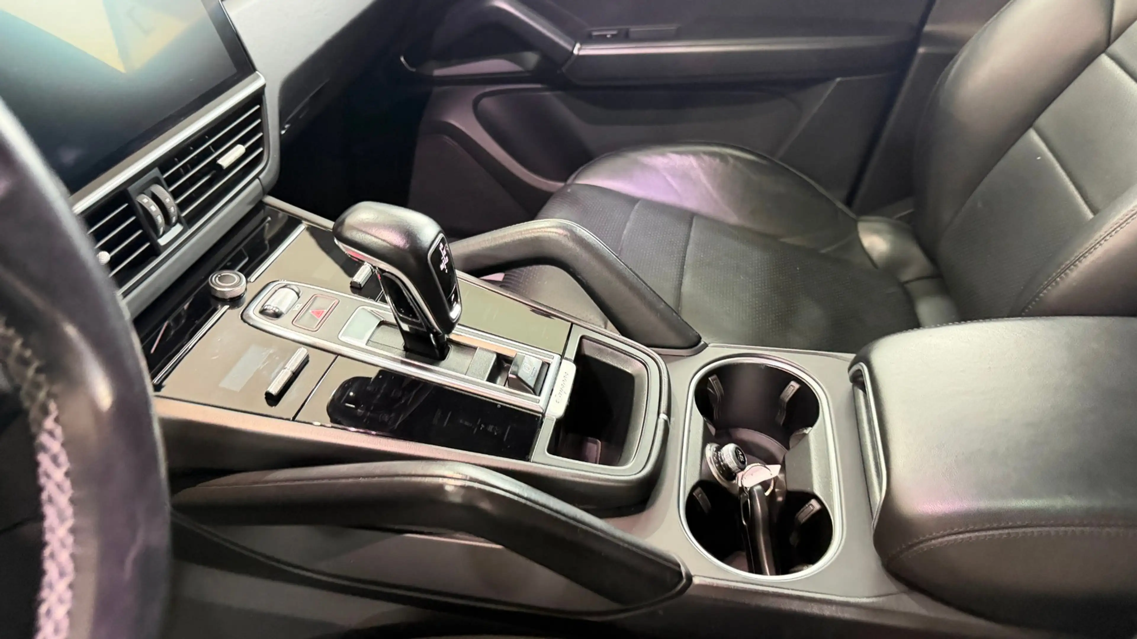 Porsche Cayenne Panorama*Matrix+Memory — photo 17