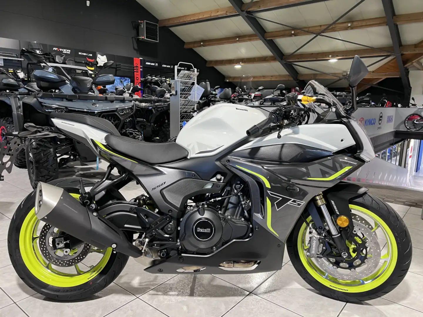 Benelli Tornado 550 Alb - 1