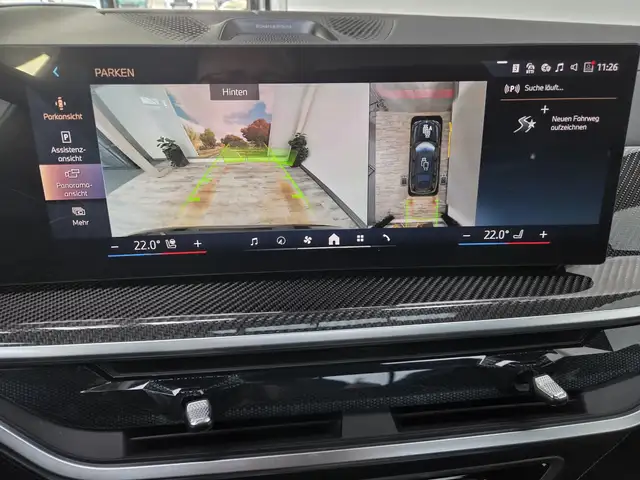 BMW X7 view 13
