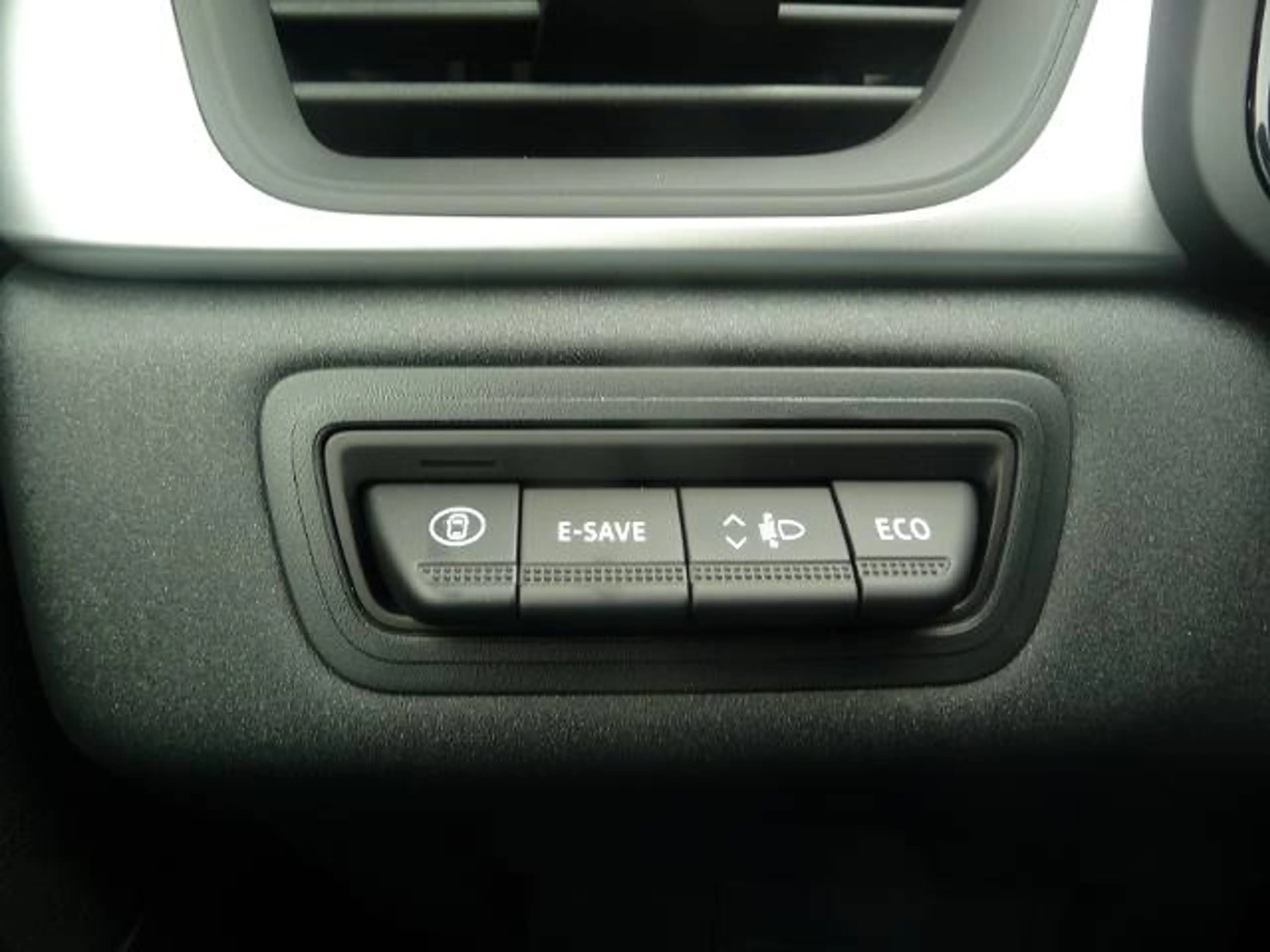 Mitsubishi Grandis Diamant PLUS 1.8 Hybrid — photo 14