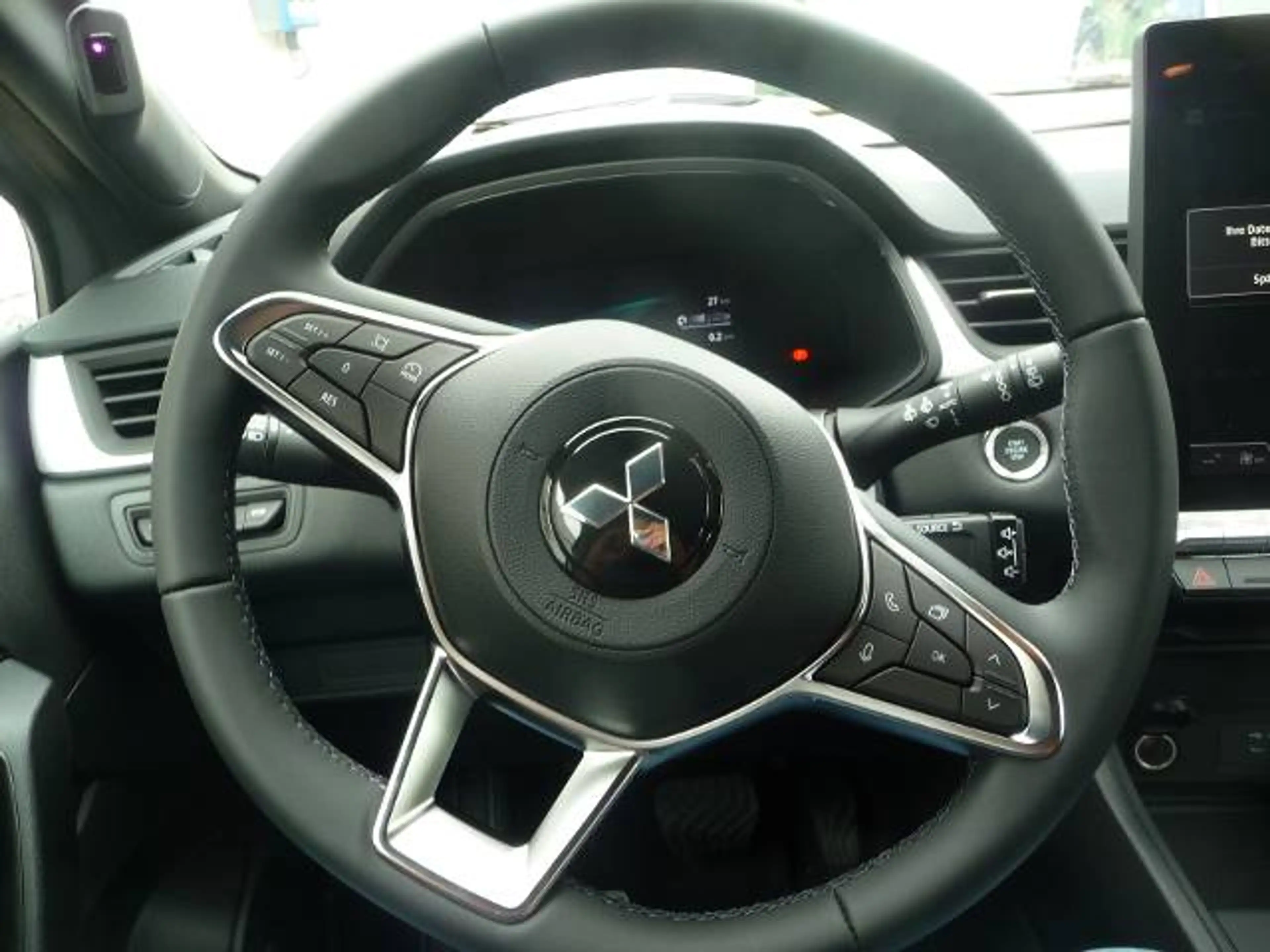 Mitsubishi Grandis Diamant PLUS 1.8 Hybrid — photo 13