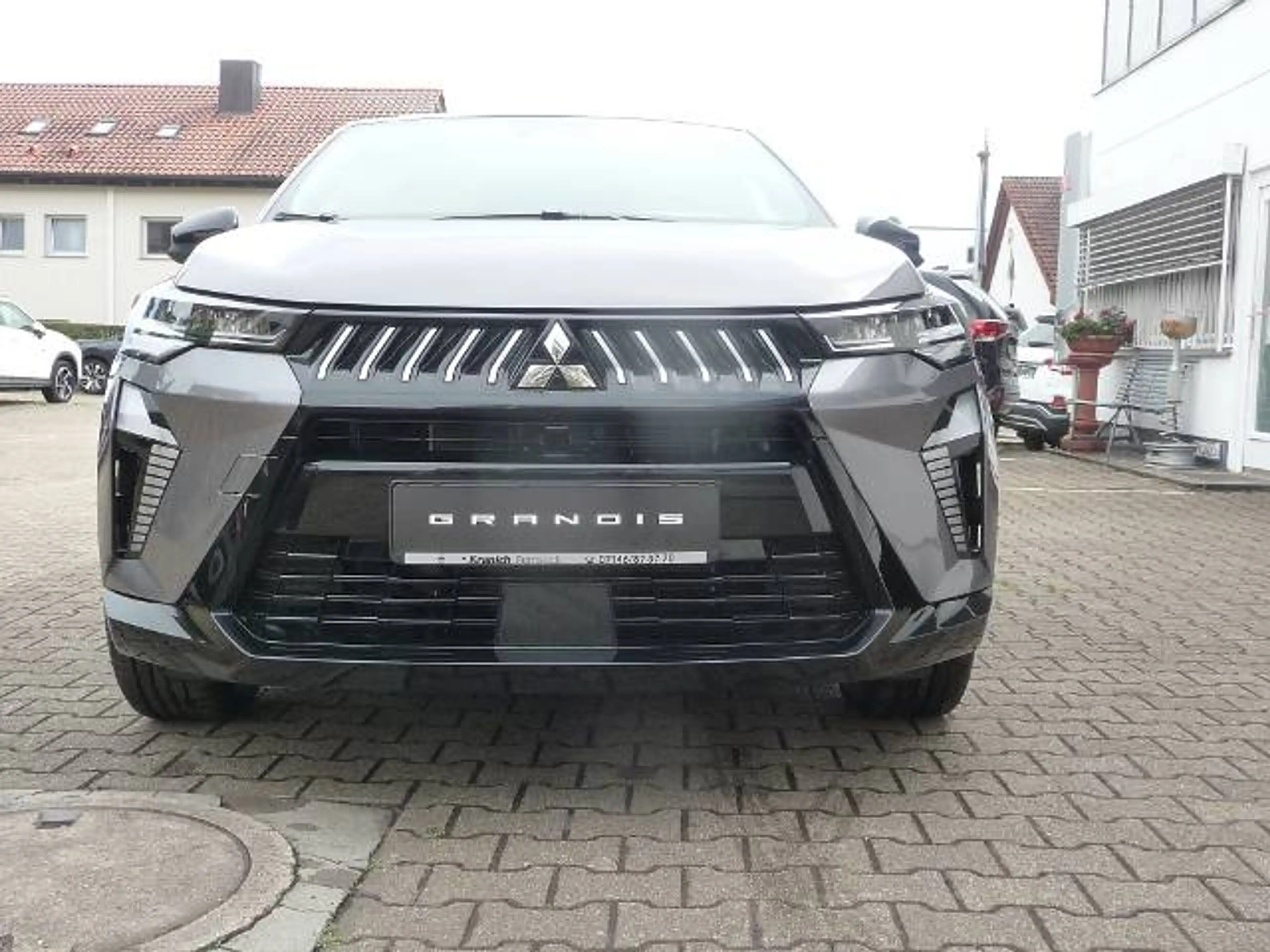 Mitsubishi Grandis Diamant PLUS 1.8 Hybrid — photo 2