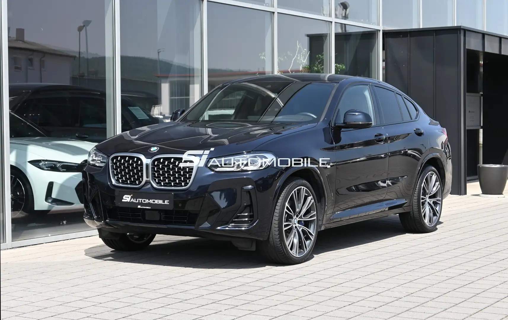 BMW X4 xDr30d M SPORT *ACC*AHK*STANDHEIZUNG*21 ZOLL*8FACH Schwarz - 1