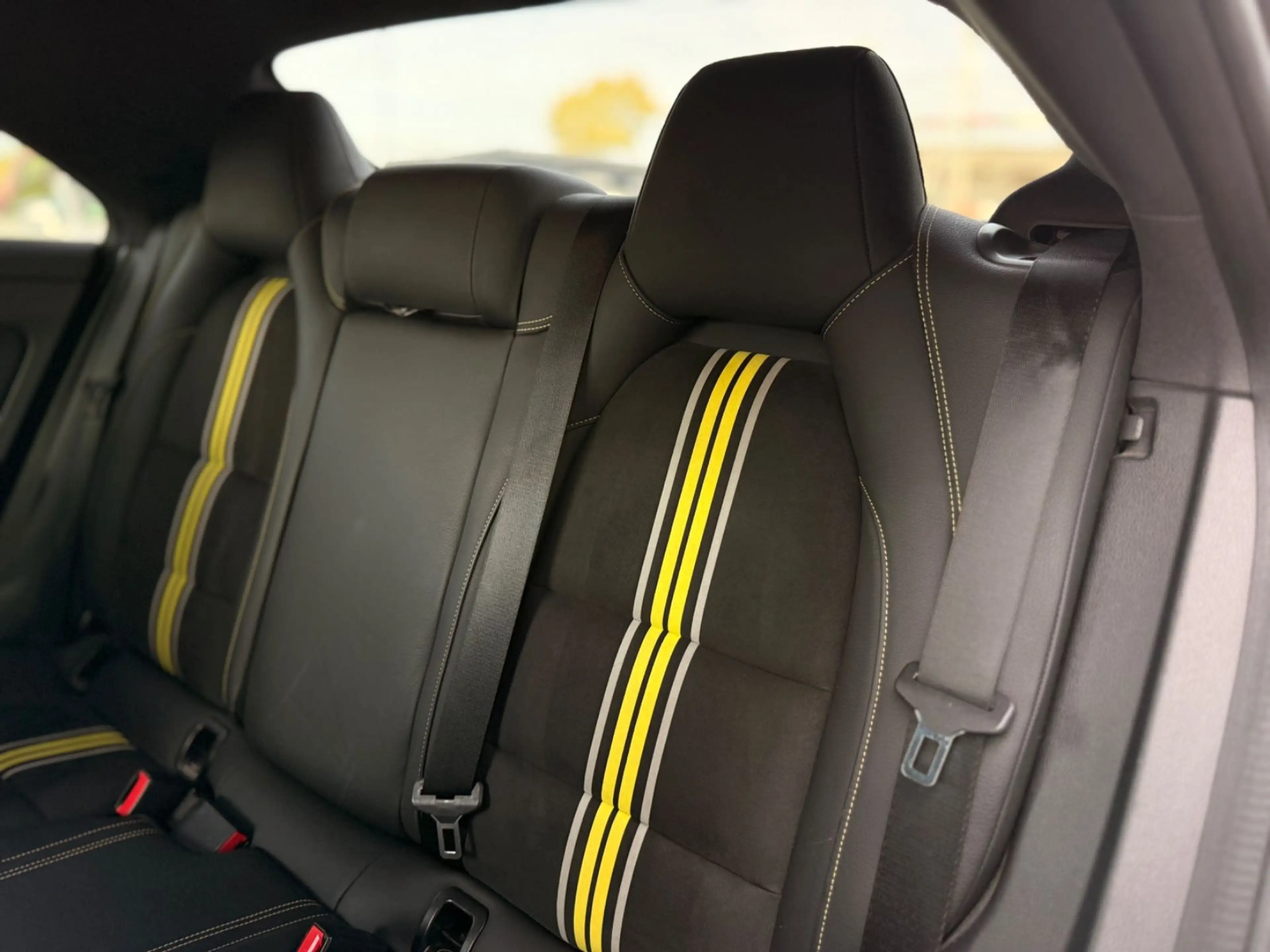 Mercedes-Benz CLA 220 CDI Aut. Edition 1 AMG Line Xenon — photo 15