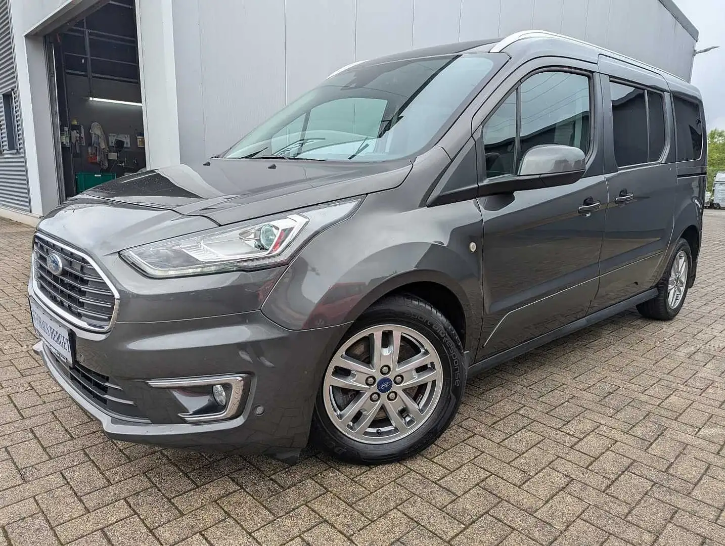 Ford Grand Tourneo Connect 1.5 EcoBlue Aut. Titanium 1.Hand/Scheckhef Grau - 1