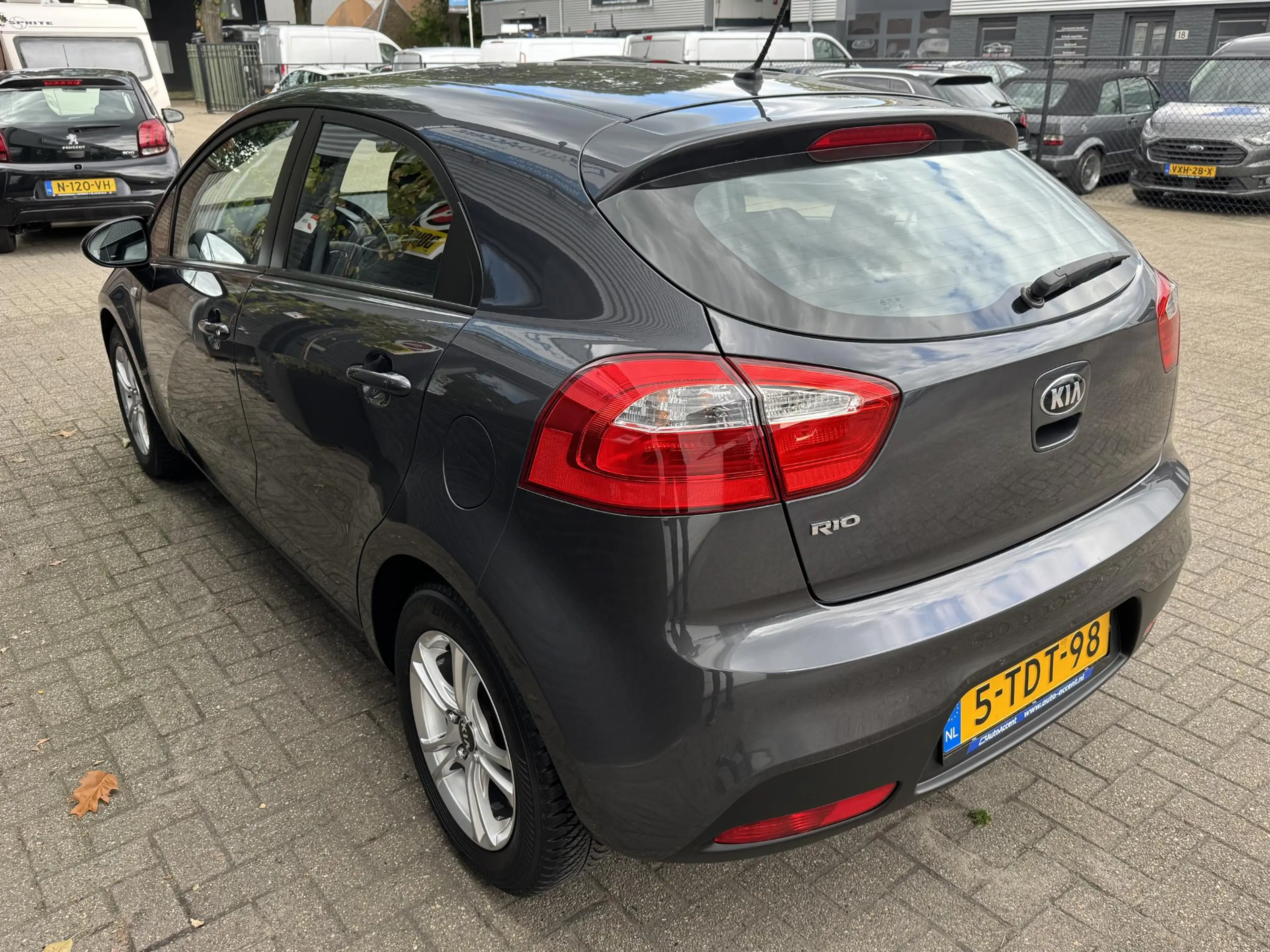Kia Rio 1.2 CVVT Comfort Pack Airco/LMV/185dkm... — photo 7