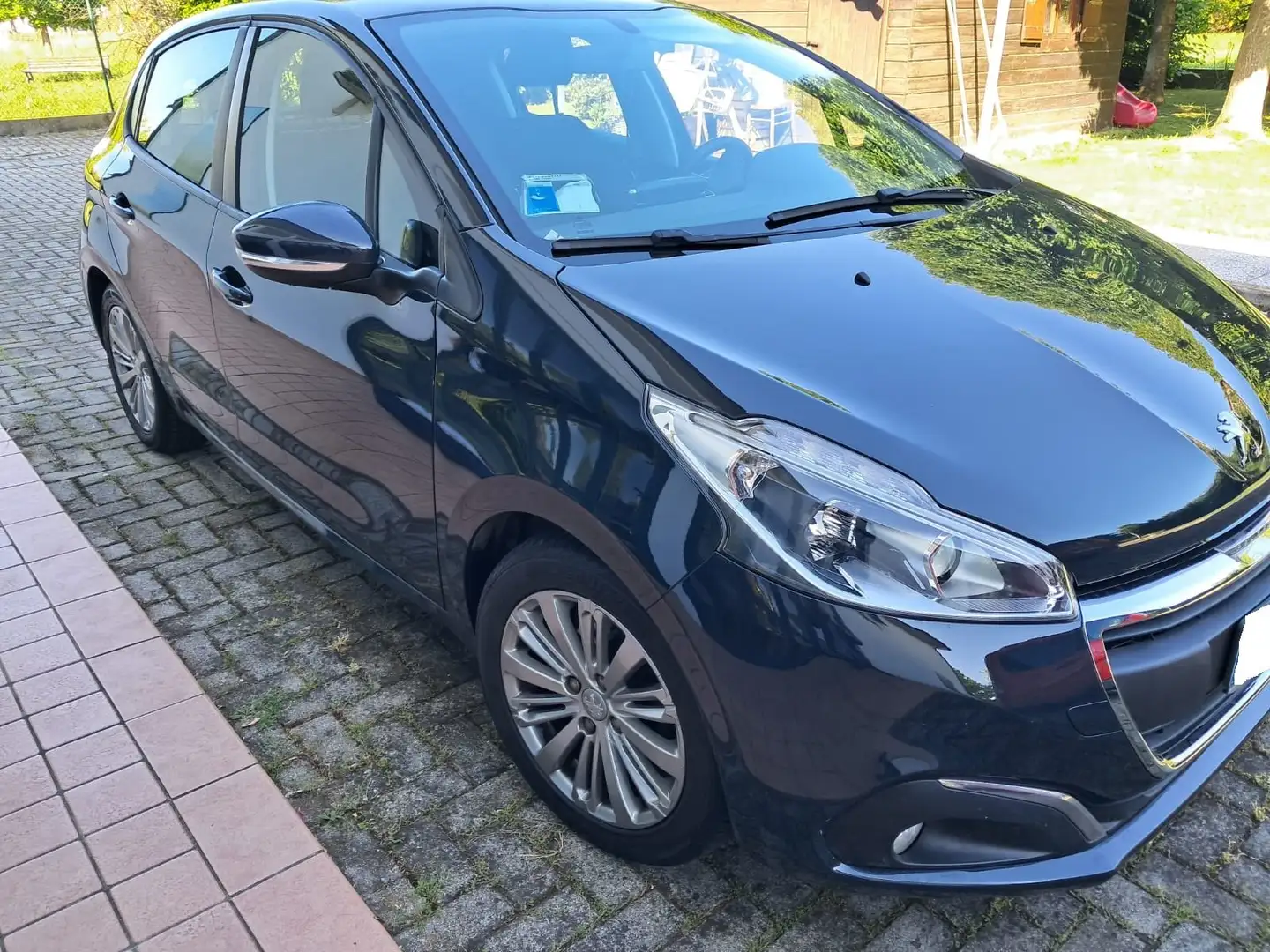 Peugeot 208 C CBHW 6 Blauw - 2