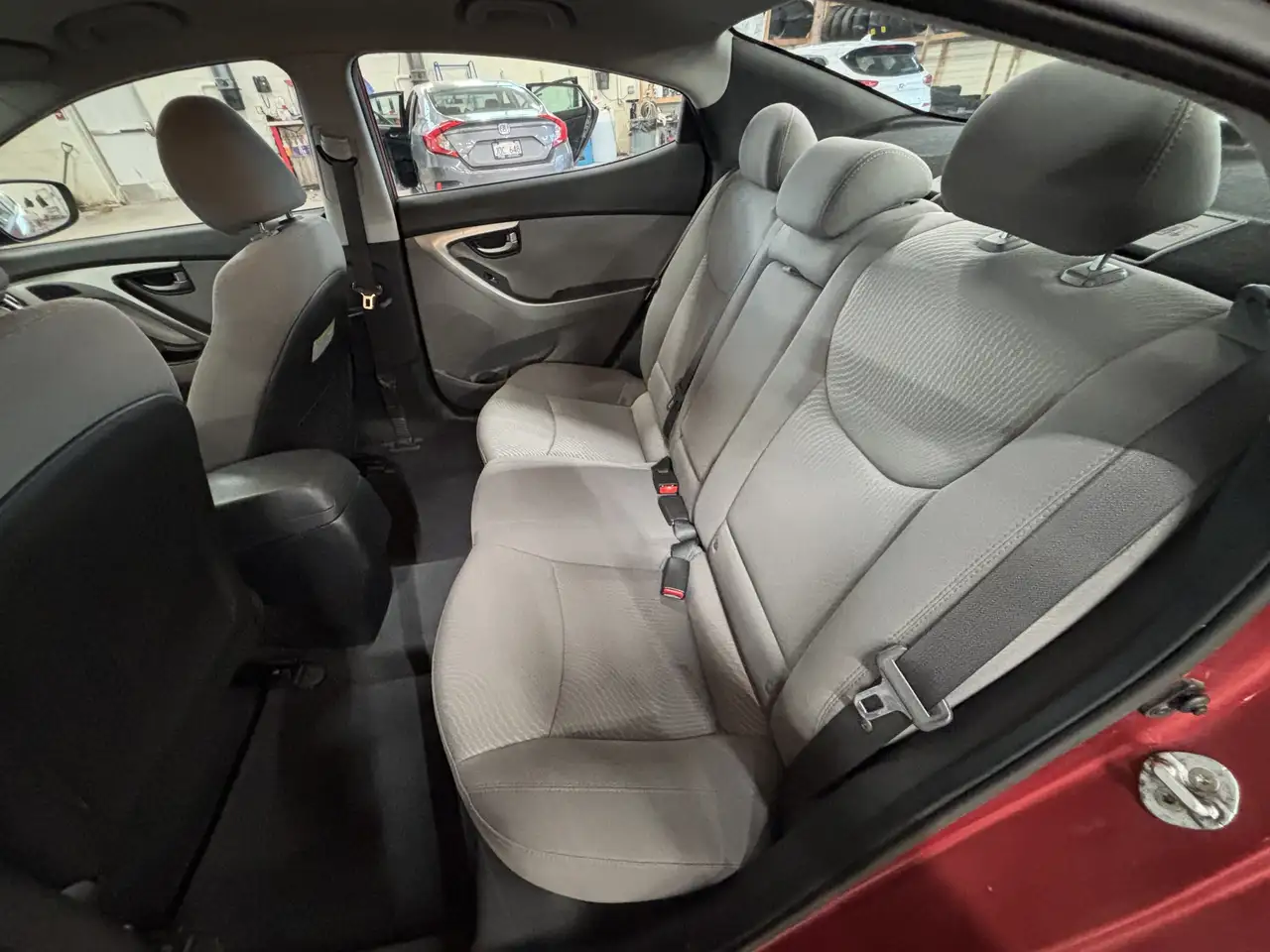 Hyundai ELANTRA снимка Hyundai ELANTRA