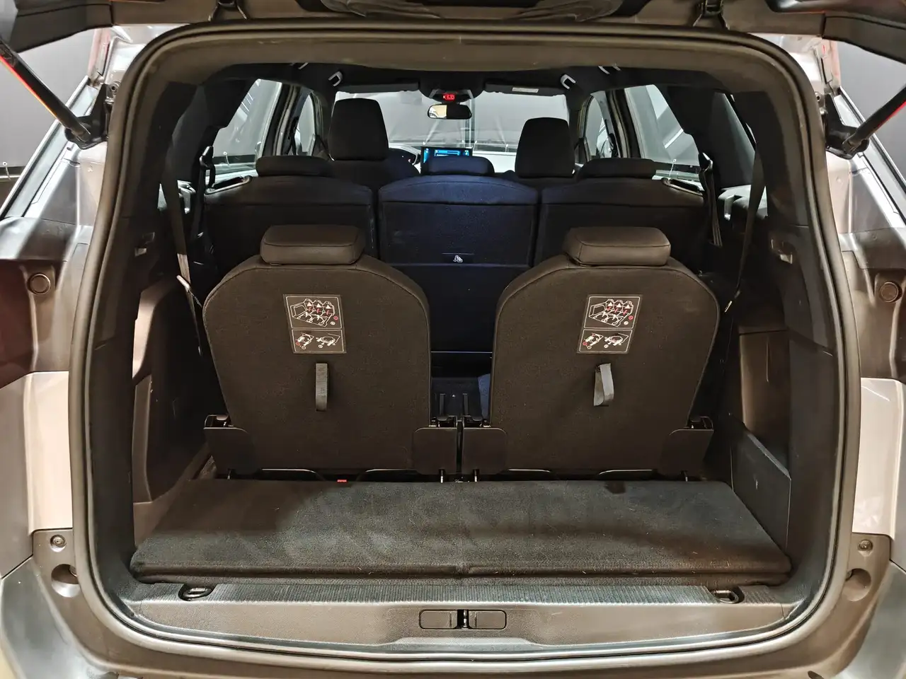 Peugeot 5008 1.2 AUTOMAAT 131pk 7-zit/LED/Virtual/360cam/Cruise 2