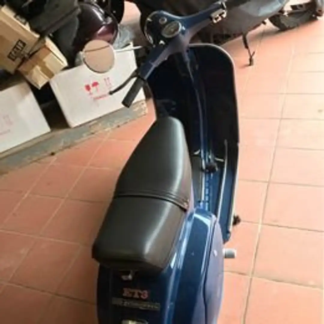 Vespa Primavera ET3 Blu/Azzurro - 1