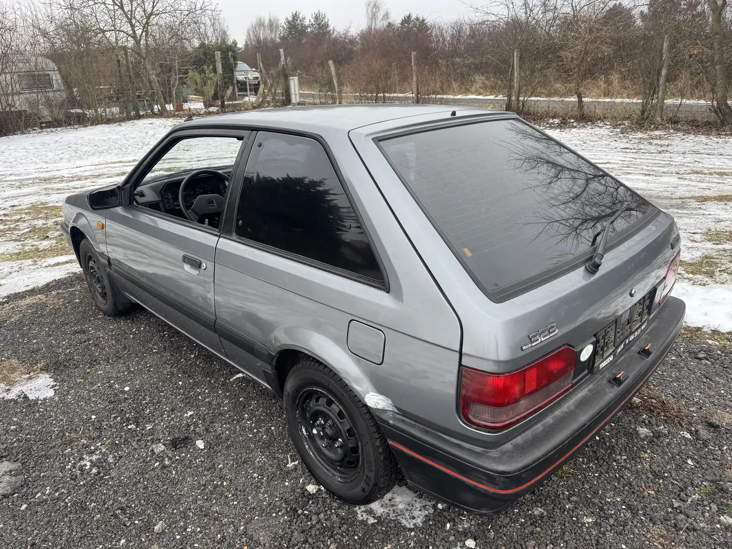 Mazda 323 1,3 Injection - 1