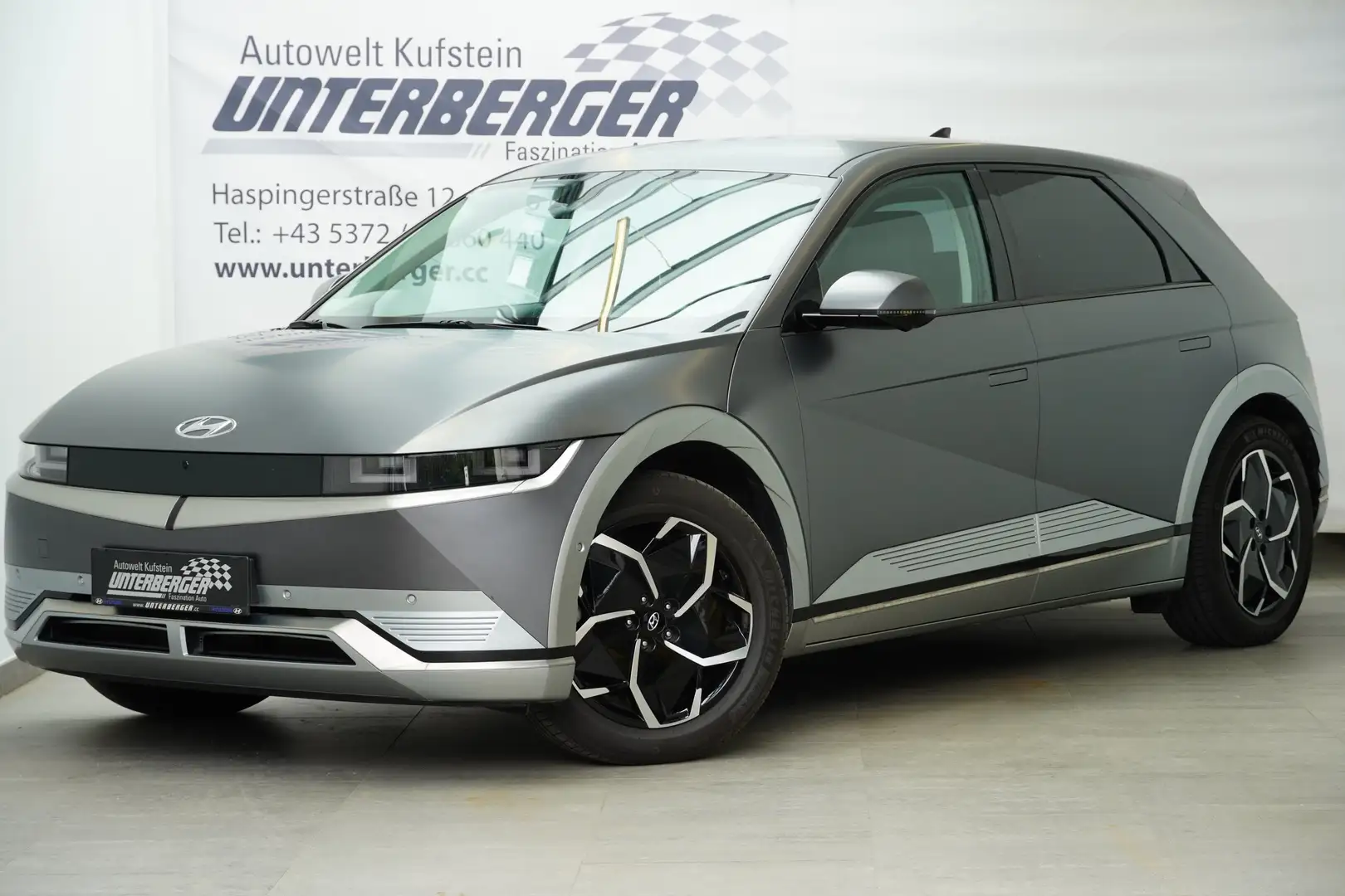 Hyundai IONIQ 5 Top Line Long Range AWD Grau - 2