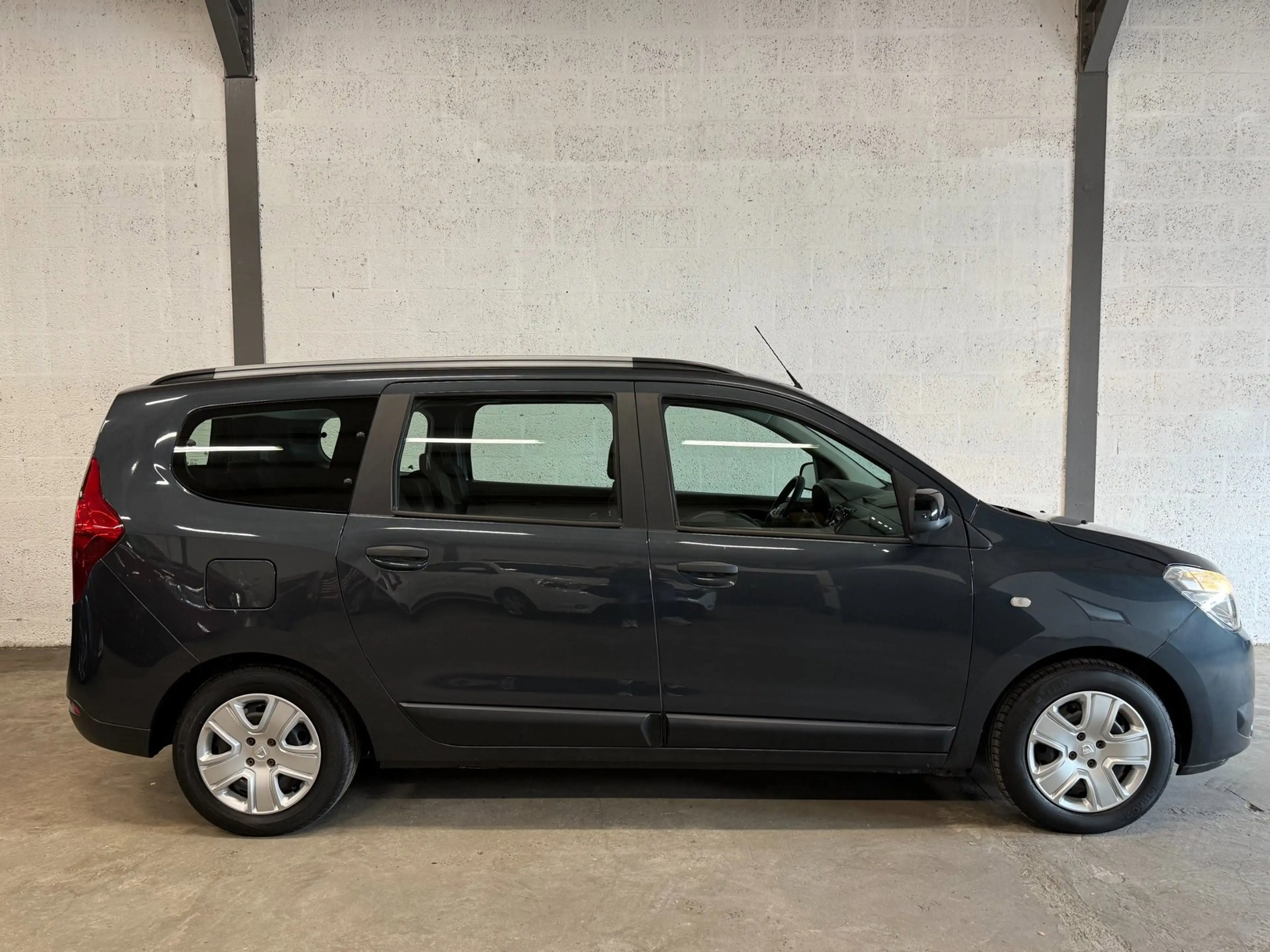 Dacia Lodgy 1.6 SCe 7 Personen|Navi|Camera|Cruise|Airco|Volled — photo 5