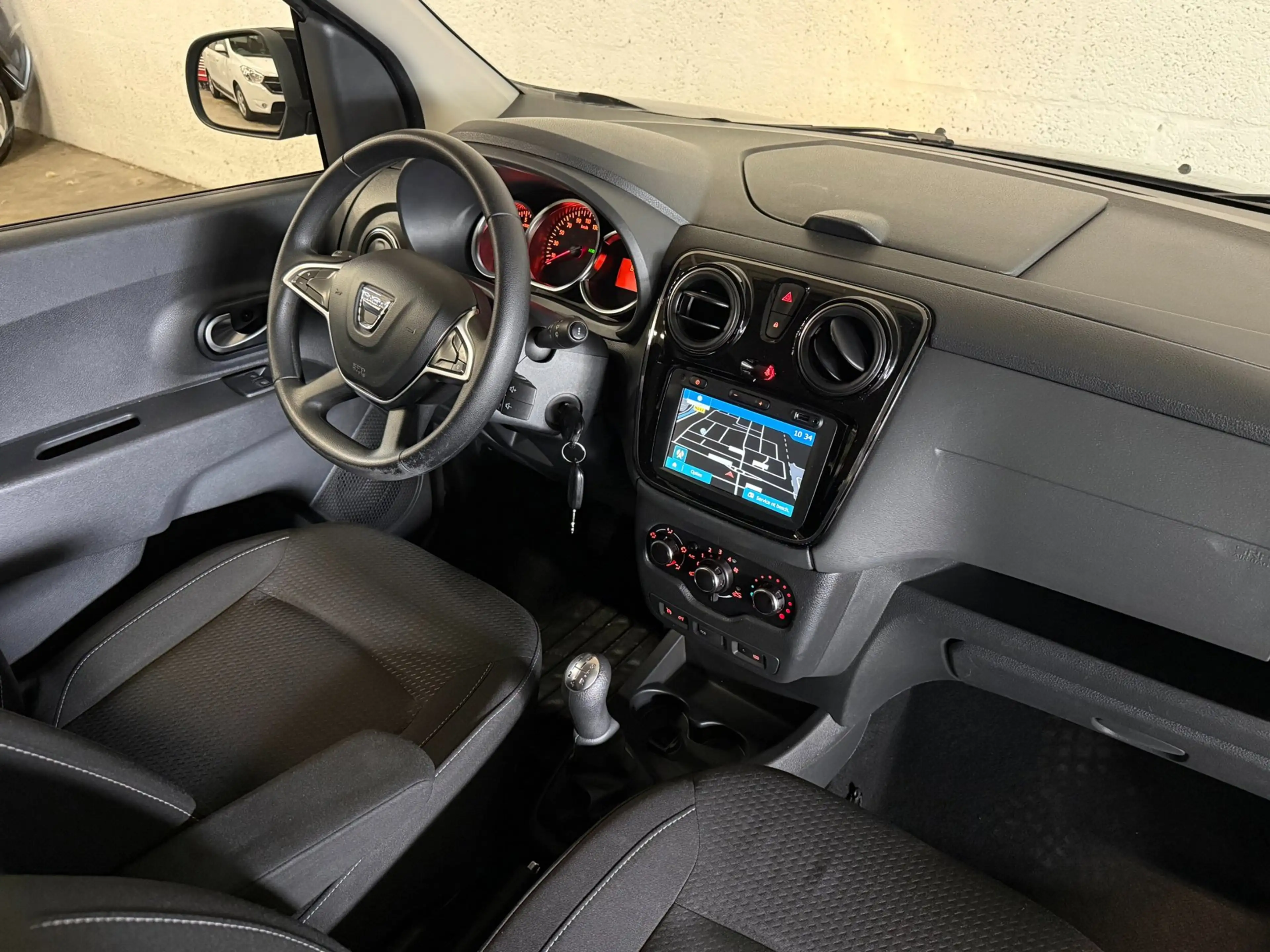 Dacia Lodgy 1.6 SCe 7 Personen|Navi|Camera|Cruise|Airco|Volled — photo 13