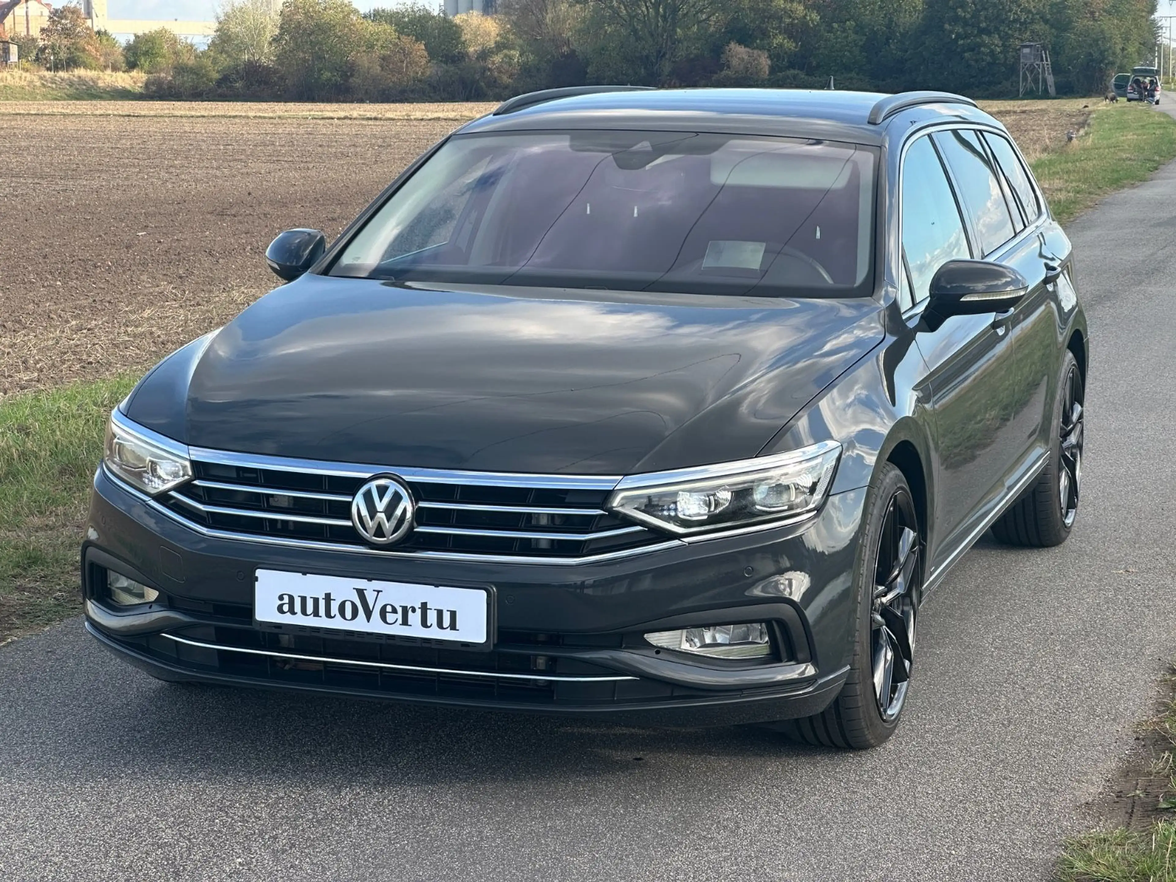Volkswagen Passat Variant Business — photo 8