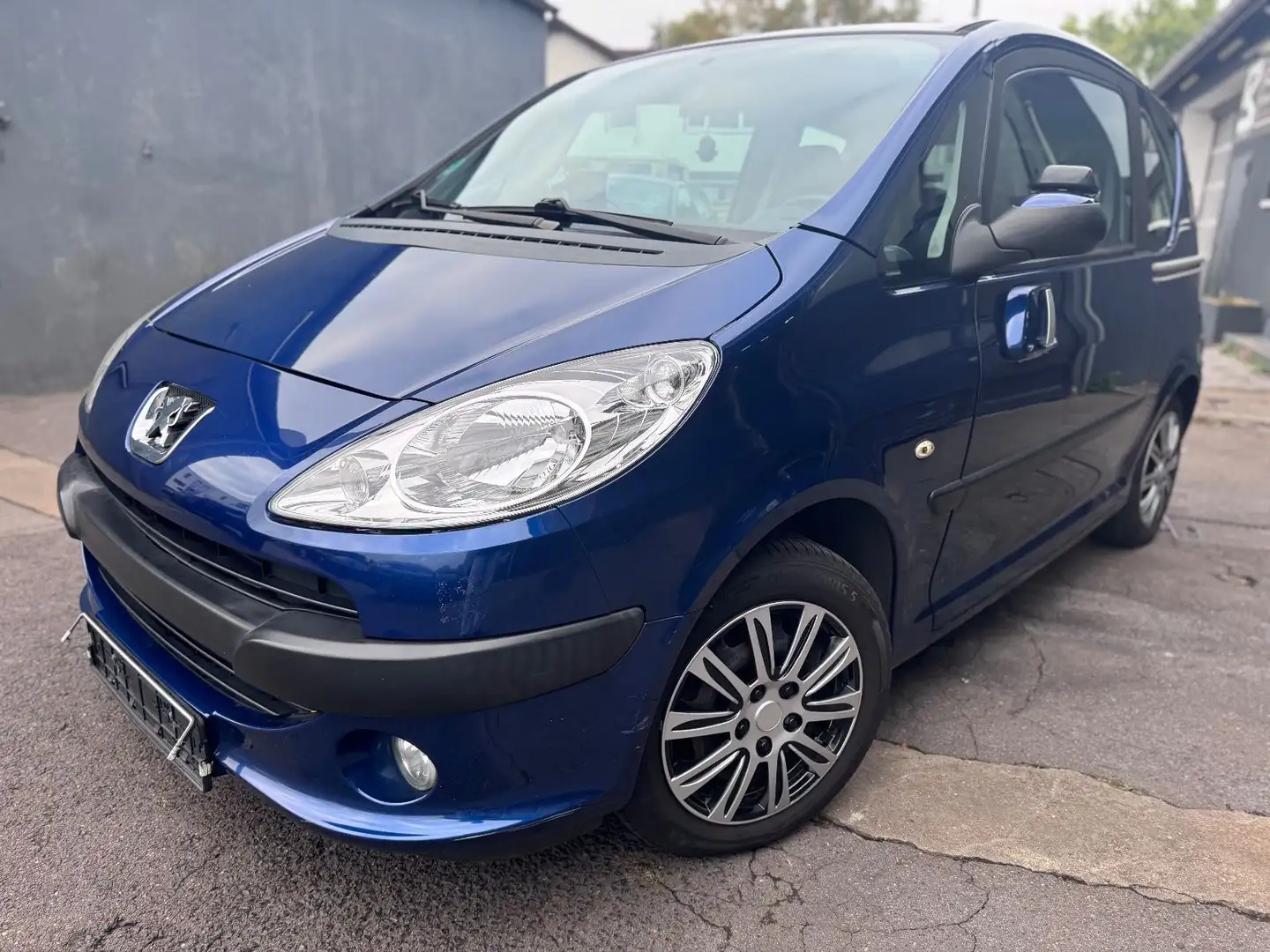 Peugeot 1007 Tendance Blau - 1