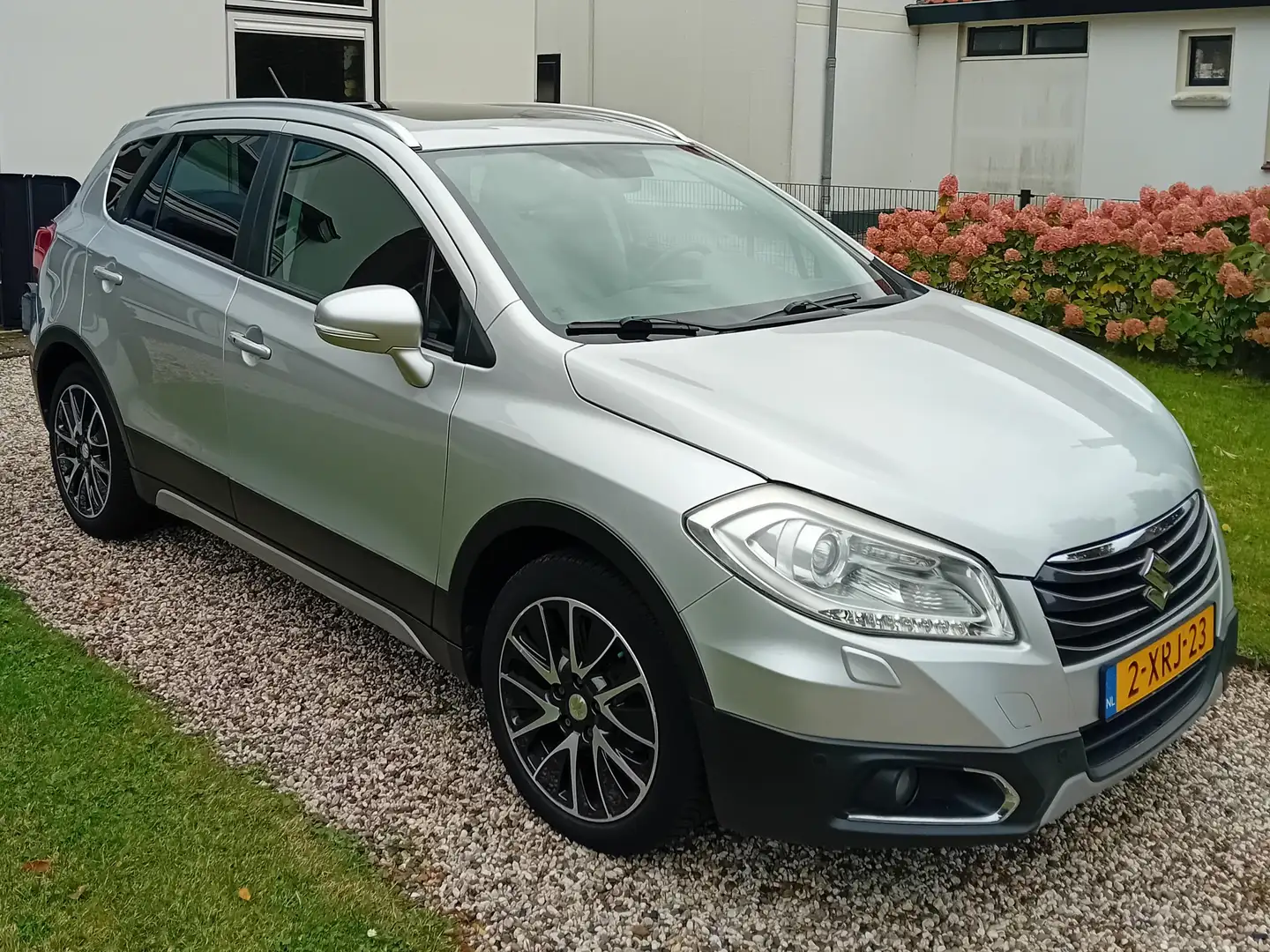 Suzuki S-Cross S-Cross 1.6 High Executive Argintiu - 2