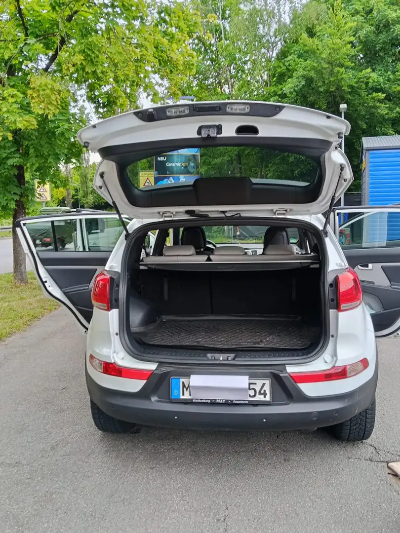 Kia Sportage 2.0 CRDi 184 AWD Aut. Platinum Edition White - 2