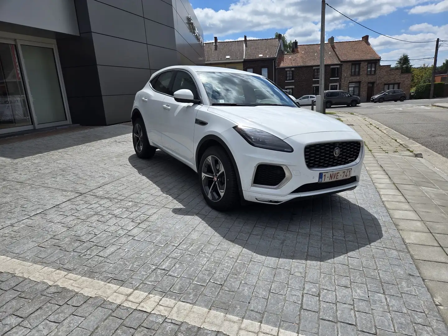 Jaguar E-Pace E-Pace 2.0 D MHEV AWD D165 R-Dynamic SE Wit - 2