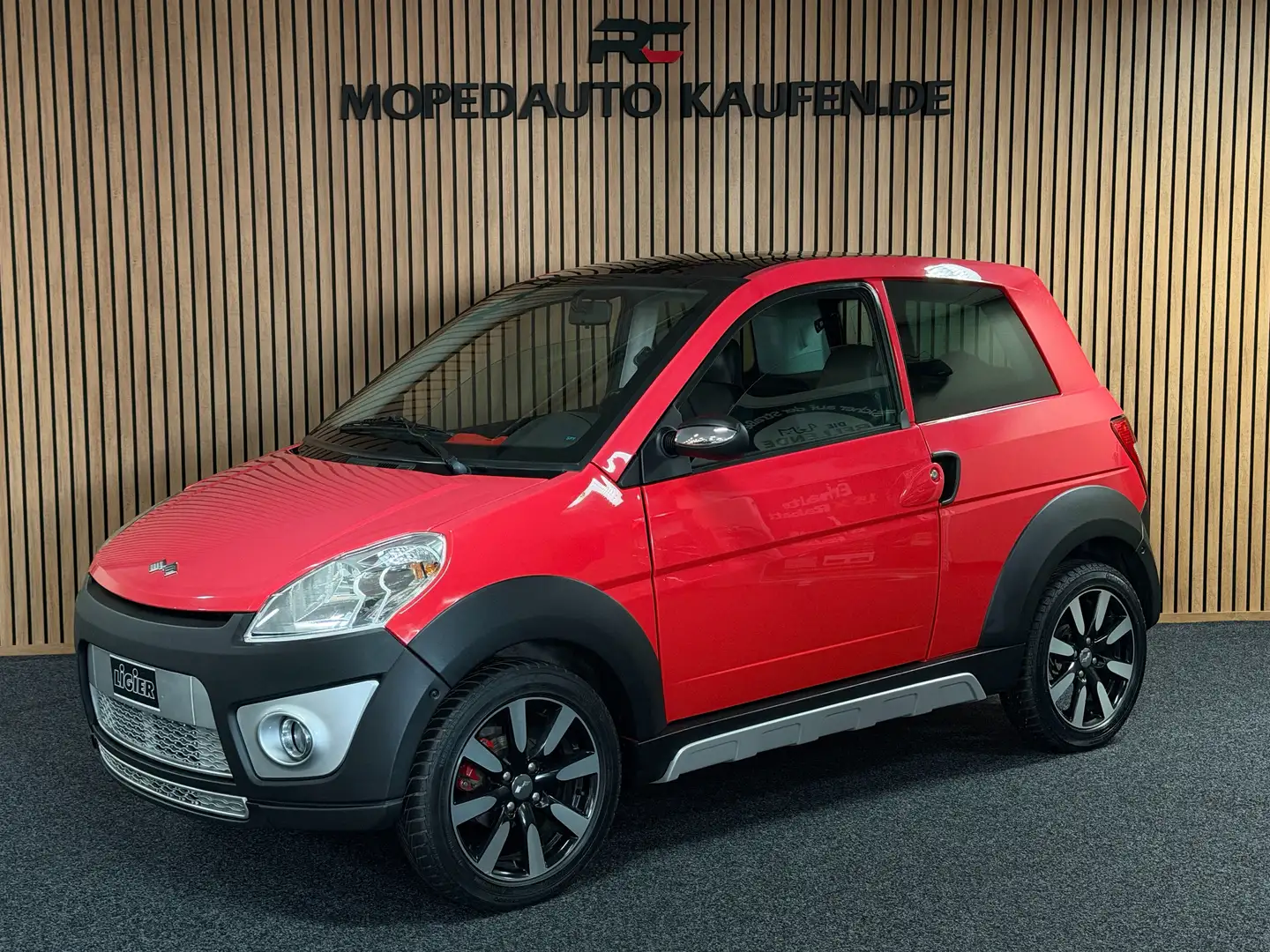 Ligier IXO Treck Rot / leiser DCI Motor | 45 km/h - 1