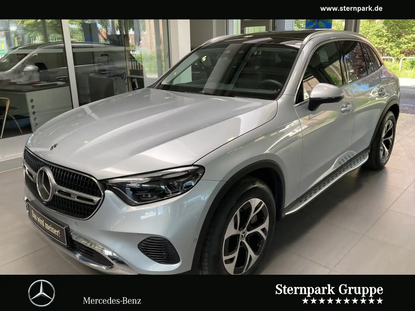 Mercedes-Benz GLC 300 GLC 300 e 4M Avantg. Airmat,HAL,AHK,Distr,Pano Plateado - 1