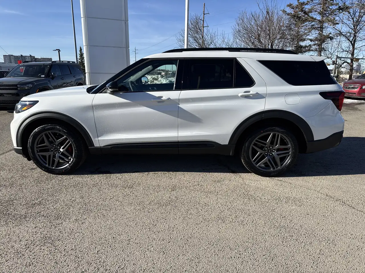 Ford Explorer снимка Ford Explorer