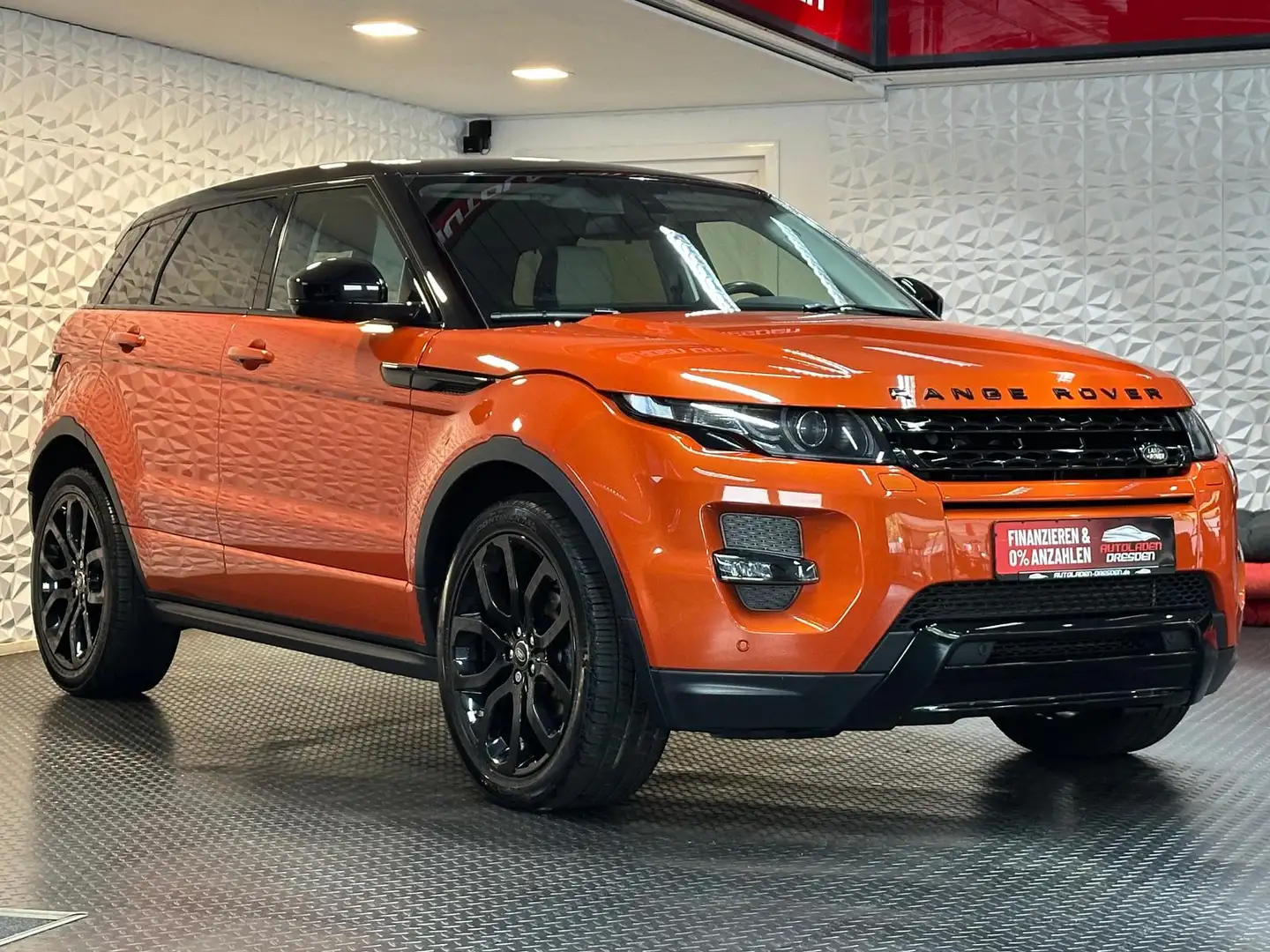 Land Rover Range Rover Evoque 2.2Sd4 DYNAMIC BLACK AWD* AHK Orange - 2