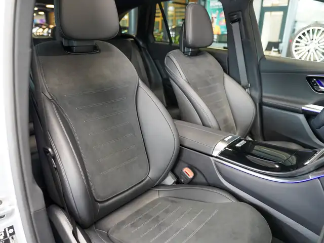 Mercedes-Benz GLC view 8