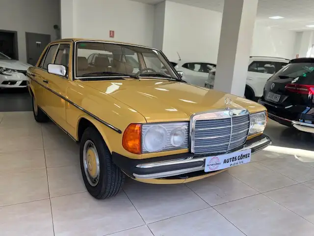Mercedes-Benz MERCEDES-BENZ Clase E Berlina  Manual de 4 Puertas