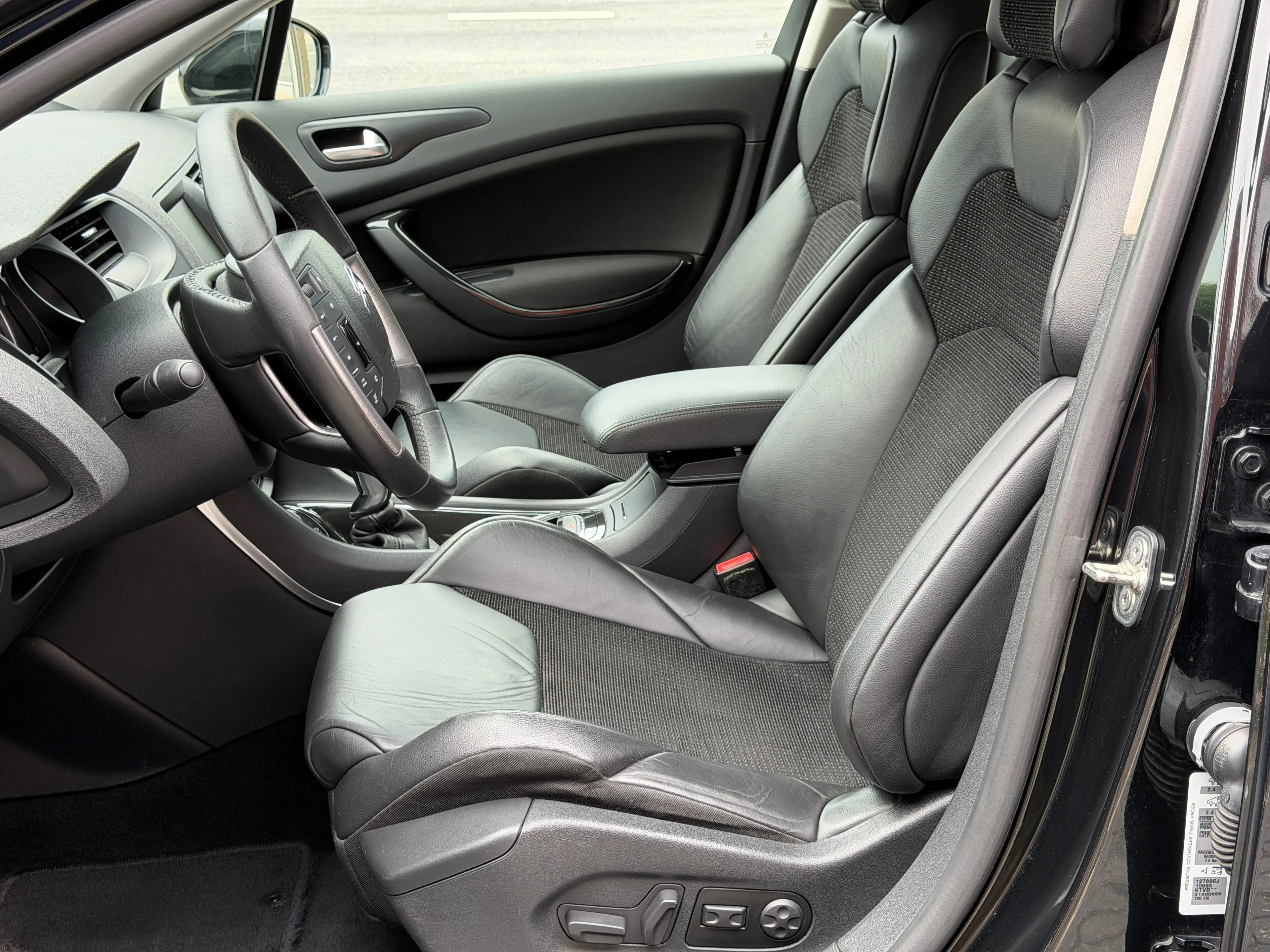 Citroen C5 Exclusive ( Boite Automatique ) 2.0HDi ( 136Ch ) — photo 15