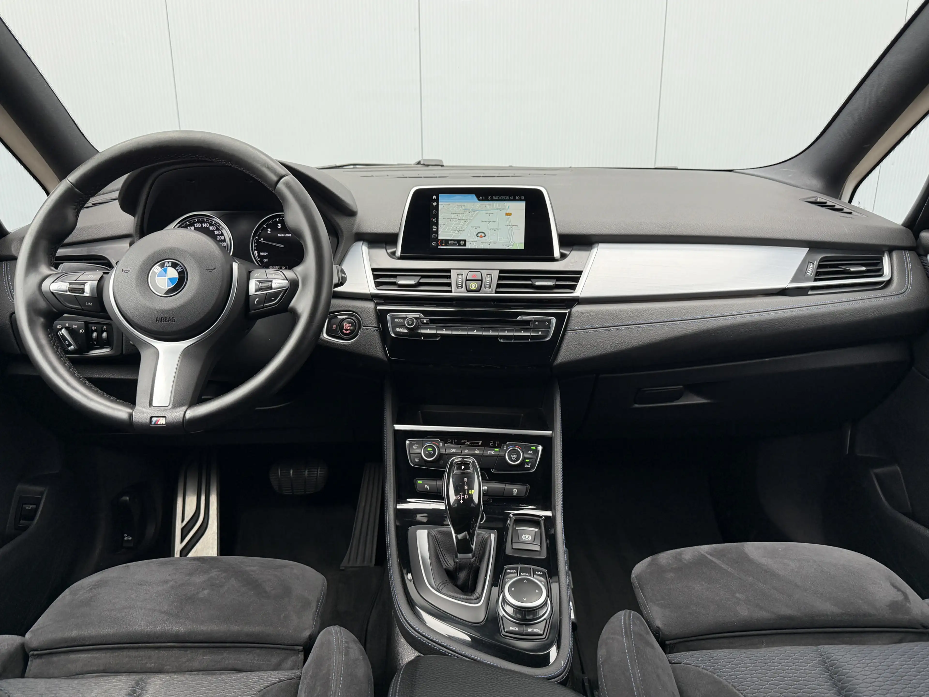 BMW 218 2-serie Gran Tourer 218i 7p. Executive Automaat M- — photo 2