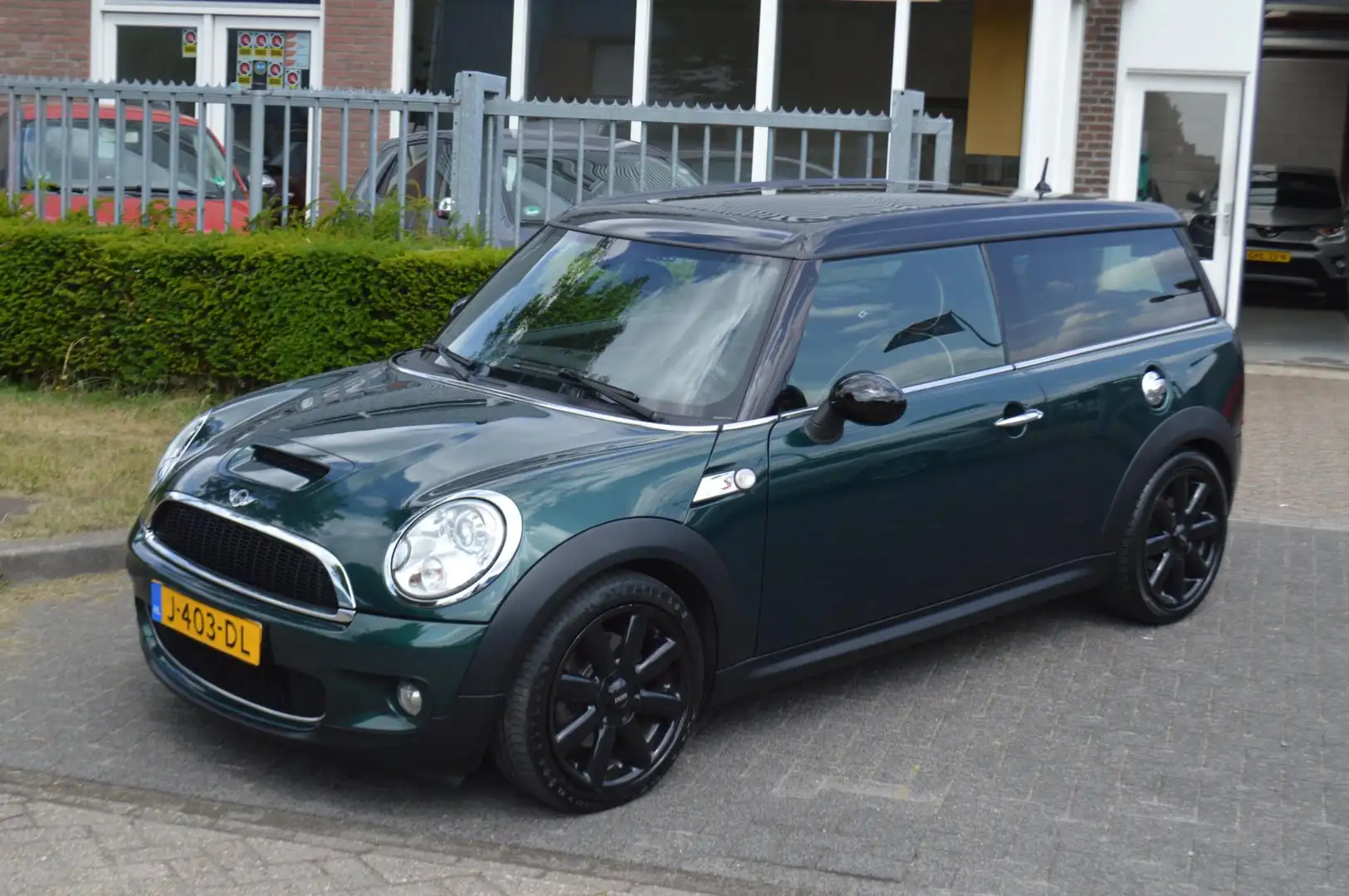 MINI Cooper S Clubman Mini 184PK Chili, Panoramadak, Leder, Harman Kardo Groen - 2