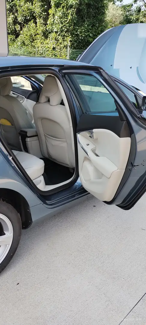 Volvo V40 V40 II 2012 1.6 d2 Kinetic Blu/Azzurro - 2