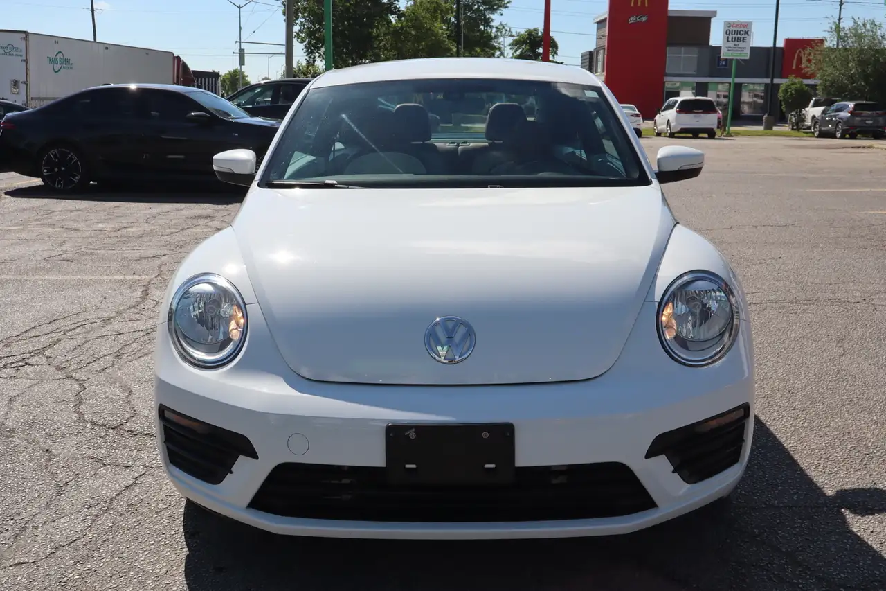 Volkswagen Beetle photo Volkswagen Beetle