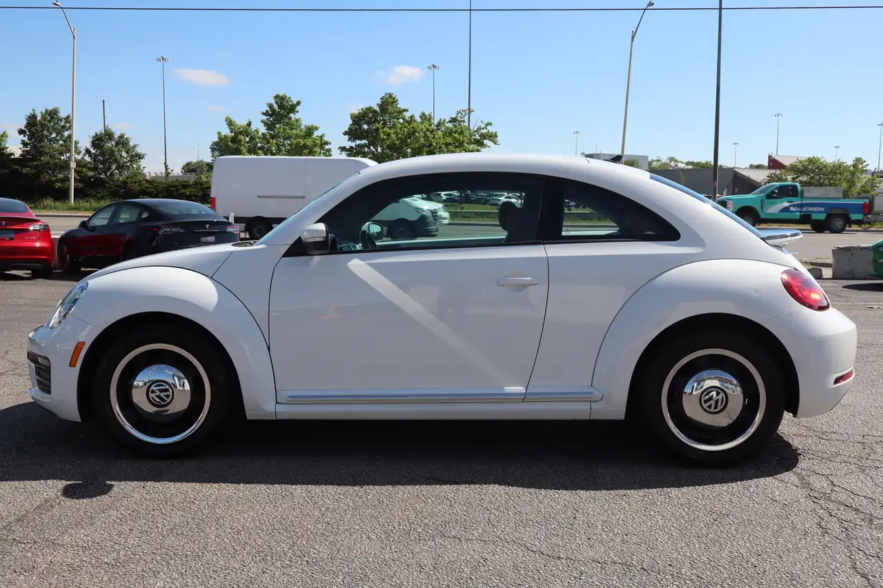 Volkswagen Beetle photo Volkswagen Beetle