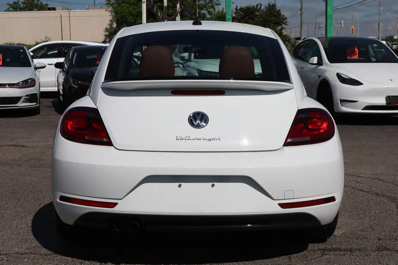 Volkswagen Beetle photo Volkswagen Beetle