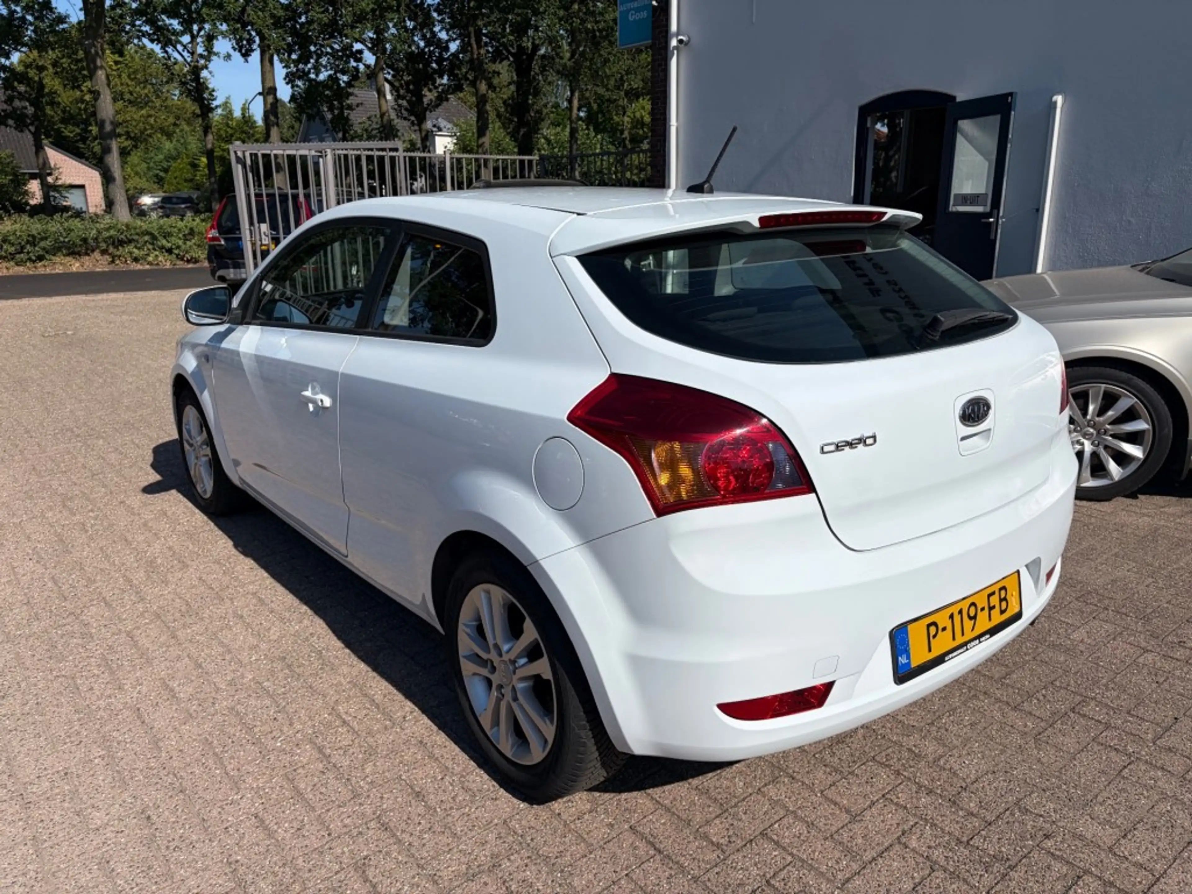 Kia Ceed / cee'd 1.6 CVVT Brooklyn — photo 6