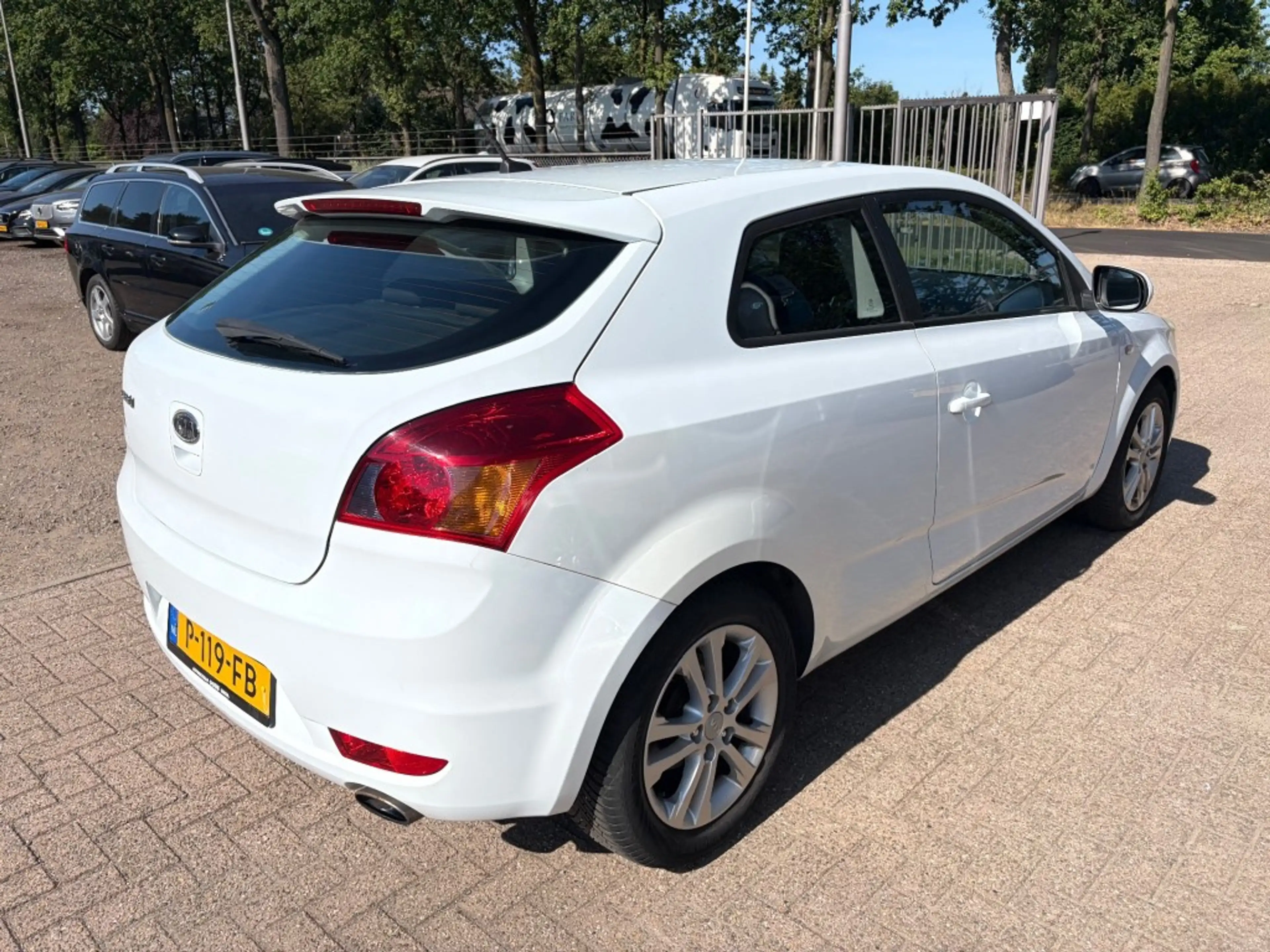Kia Ceed / cee'd 1.6 CVVT Brooklyn — photo 4