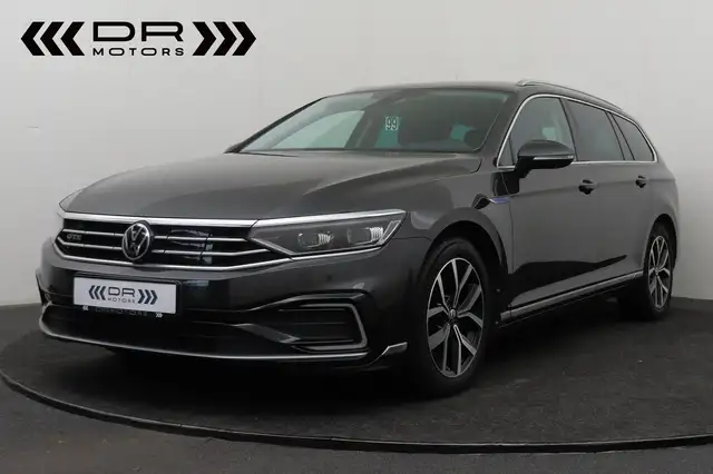 Volkswagen Passat Variant GTE - ADAPTIVE CRUISE - 360 CAMERA - VERWARMDE ...